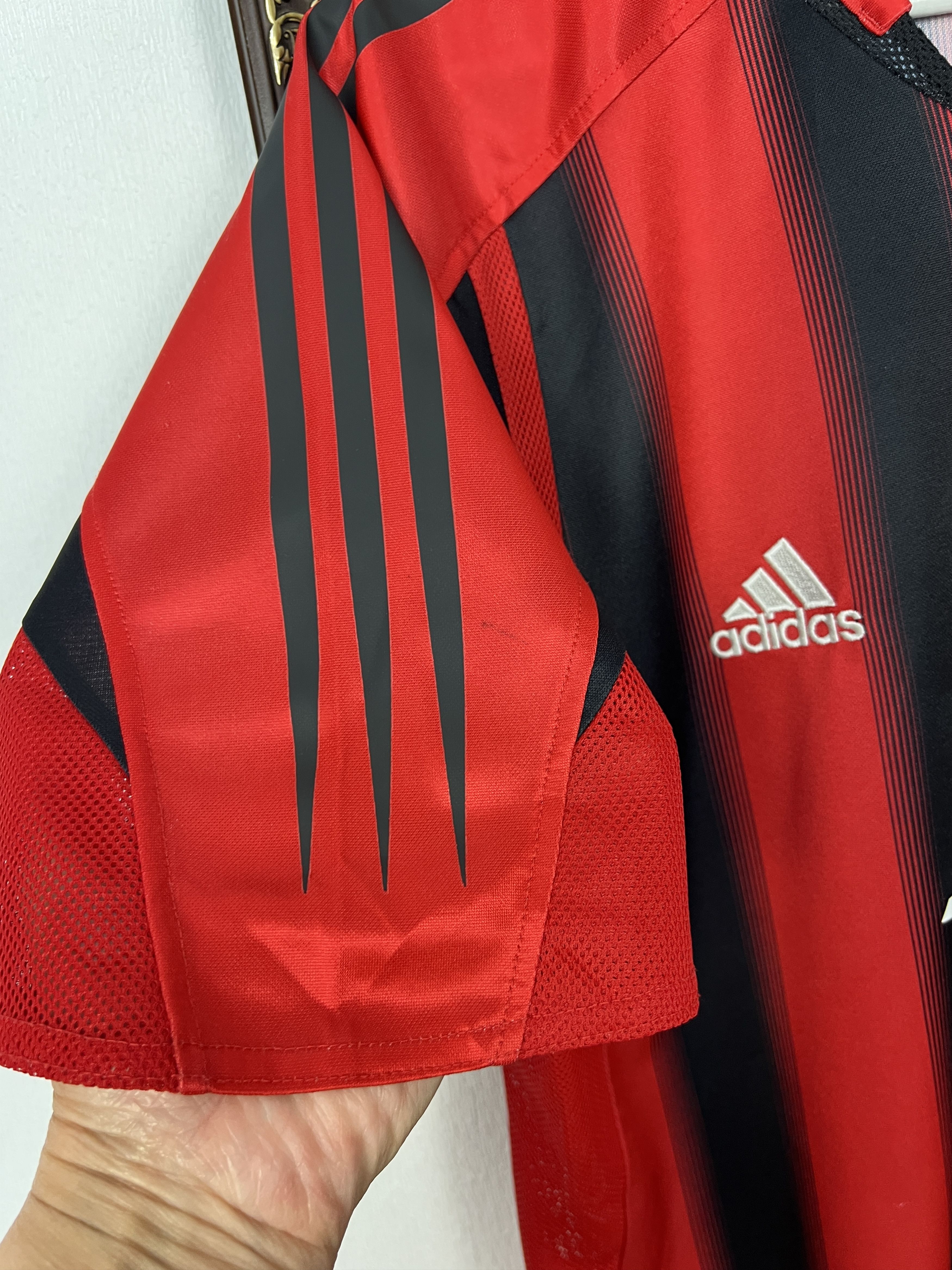Adidas AC Milan Home football shirt 2004 Soccer Adidas Maglia Mens Size US S / EU 44-46 / 1 - 5 Thumbnail