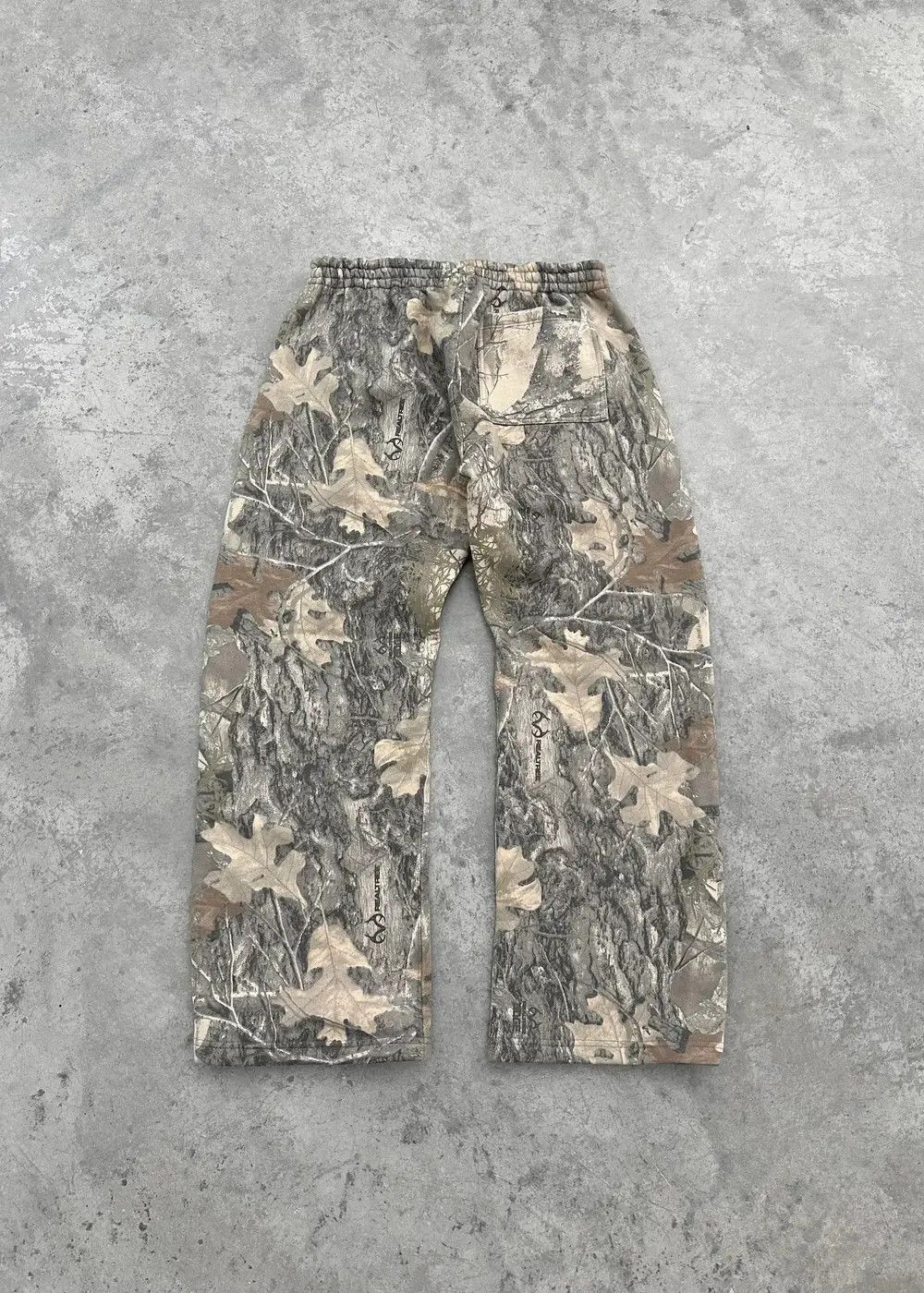 Japanese Brand × Realtree Vintage Real Tree Camouflage Baggy Sweatpants Size US 30 / EU 46 - 3 Thumbnail