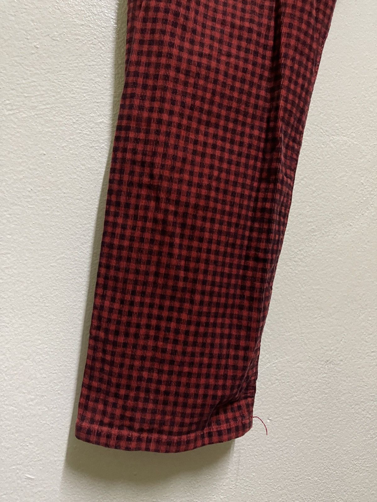 Issey Miyake × mercibeaucoup Mercibeaucoup Red Velvet Carrot Pants Size 31" - 4 Thumbnail