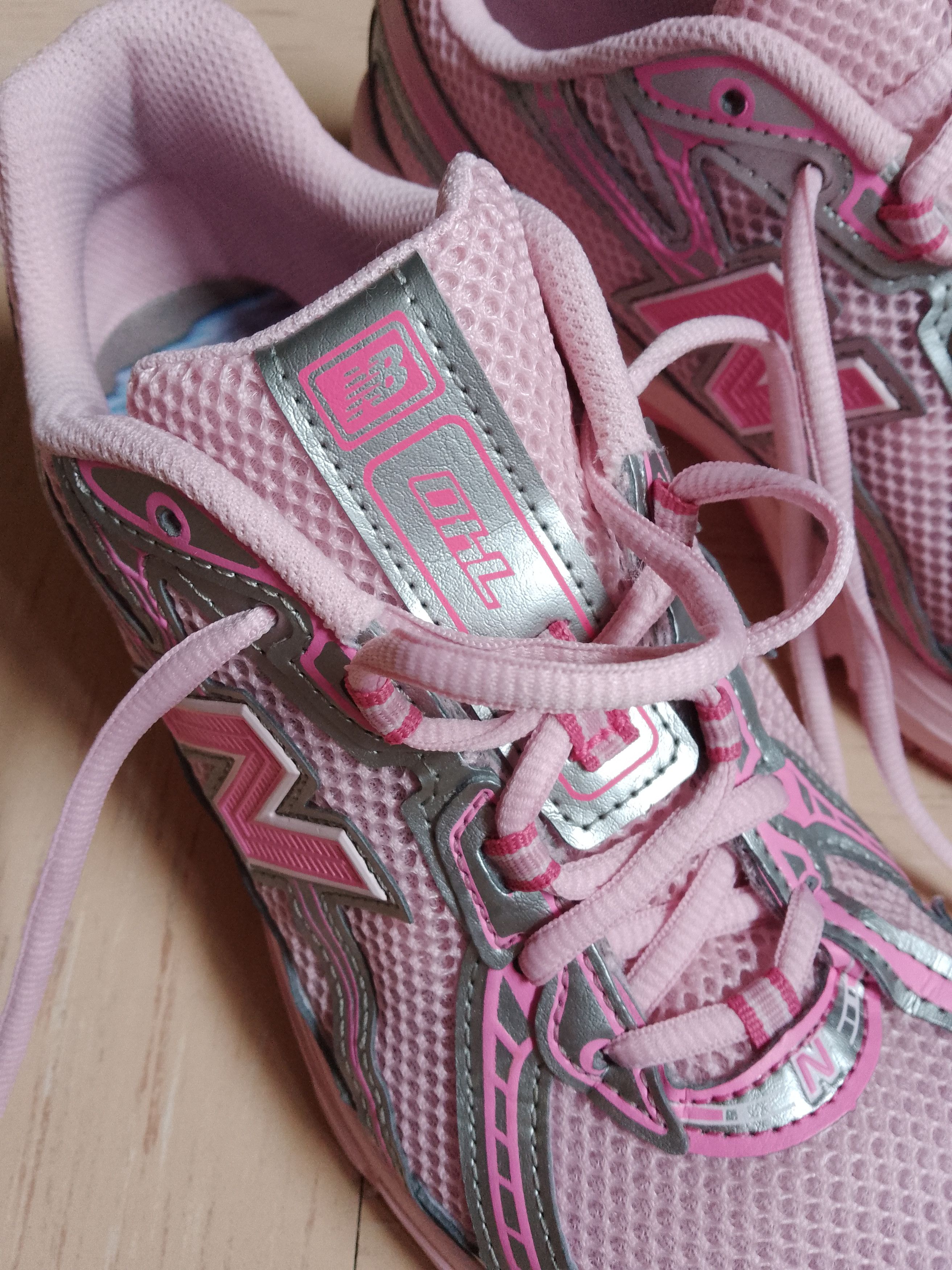 New Balance Atmos Pink x New Balance 740 'Pink Vacation' Size US 6.5 / EU 39-40 - 13 Thumbnail