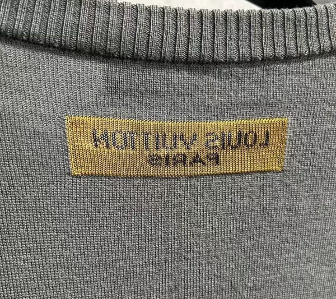Louis Vuitton Louis Vuitton's latest grey tool logo knit sweater Size US L / EU 52-54 / 3 - 5 Thumbnail