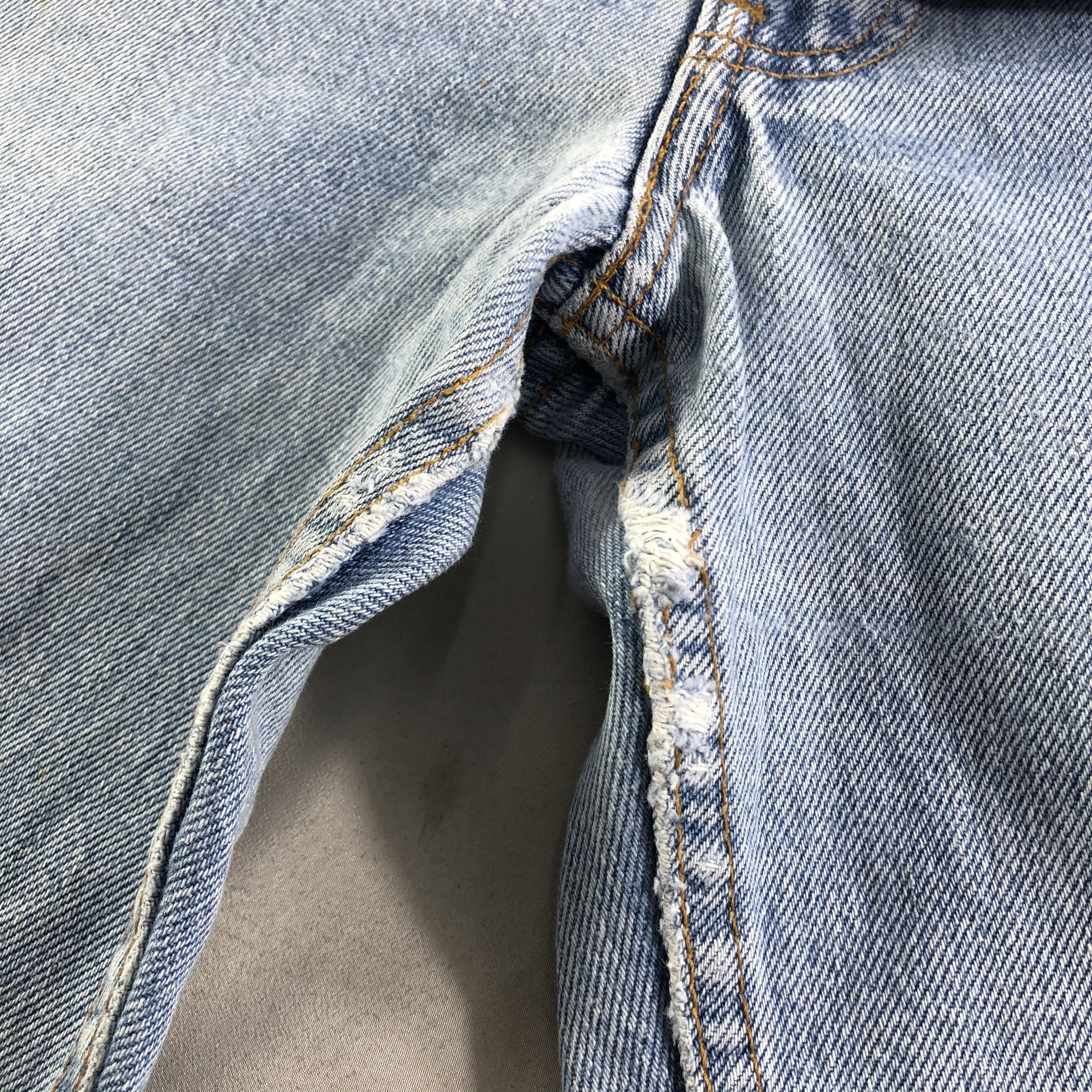 Levi's Vintage 90s Blue Wash Levis 501 Jeans-JM3724 Size US 29 - 7 Thumbnail