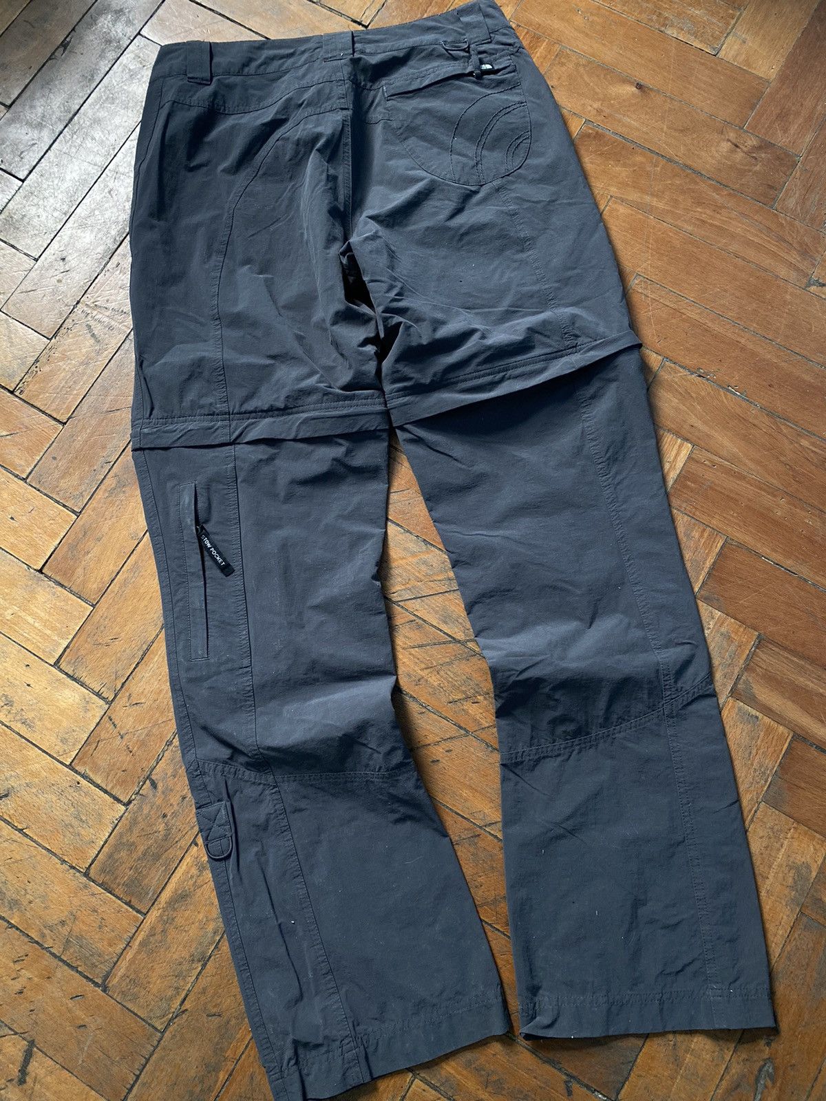 The North Face × Vintage The North Face Vintage Women’s Cargo Transformers Pants Size 30" / US 8 / IT 44 - 12 Thumbnail