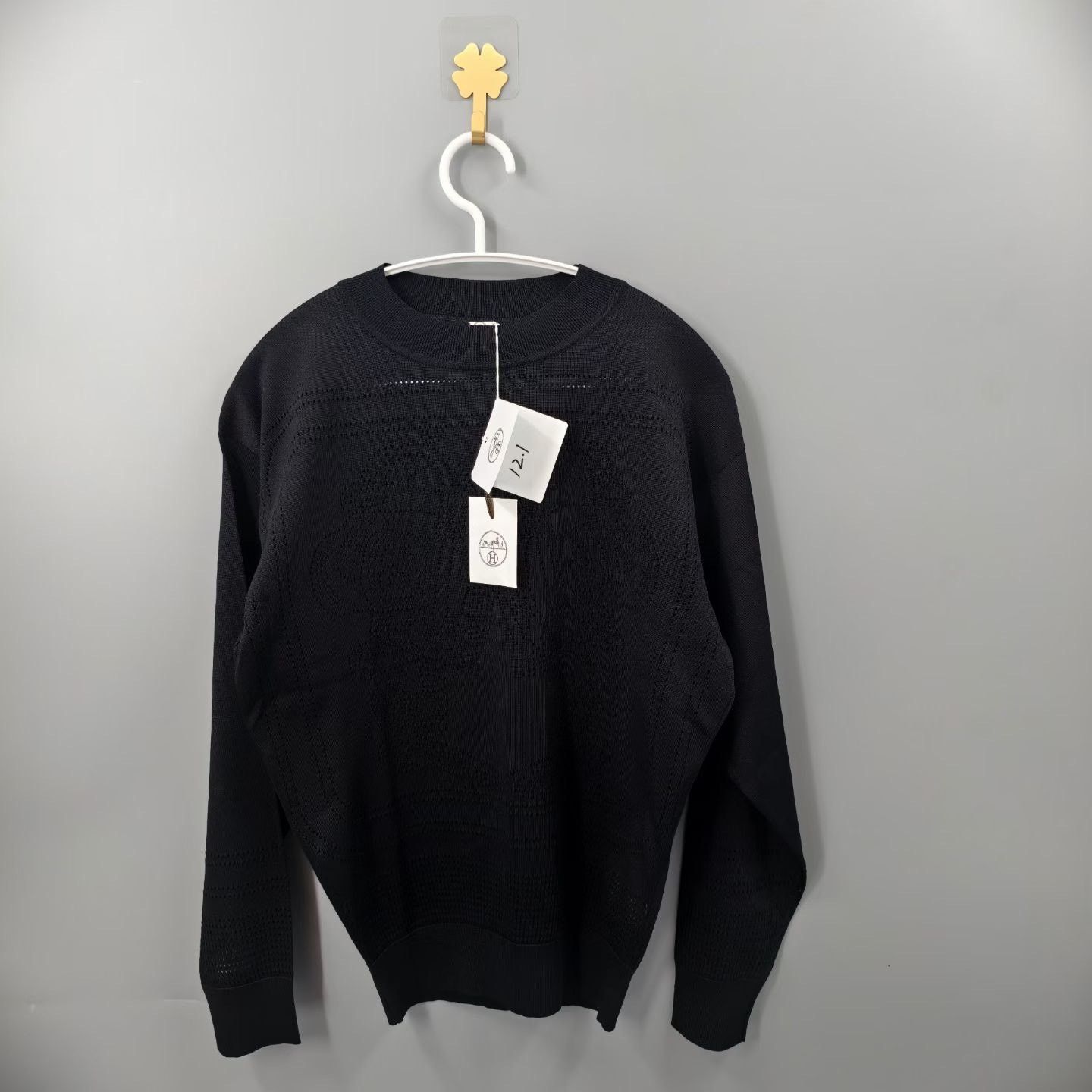 Hermes Hermes Knit Black Sweater M Women Size M / US 6-8 / IT 42-44 - 1 Thumbnail