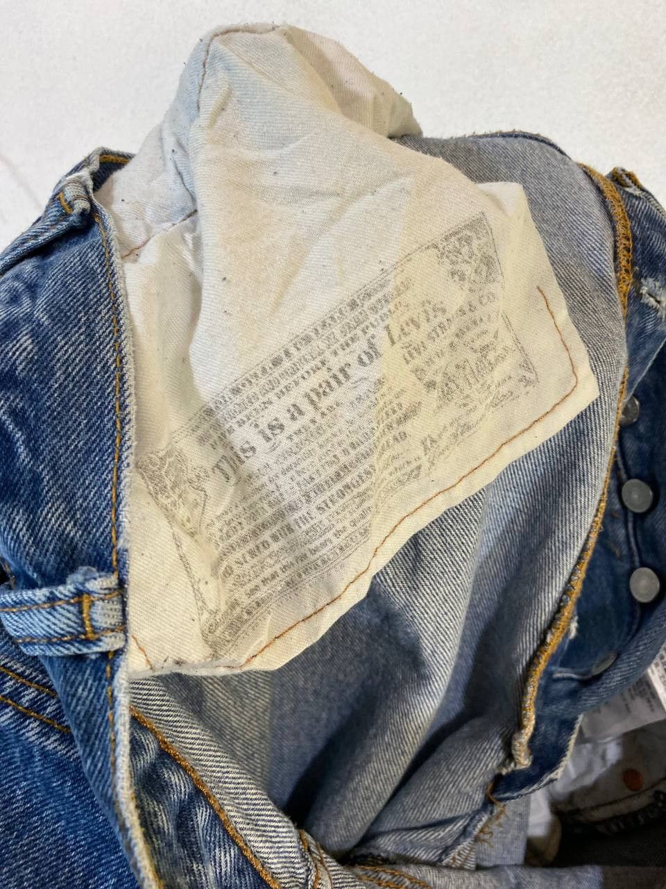 Levi's levis 501 lightwash denim nice design Size US 41 - 11 Thumbnail