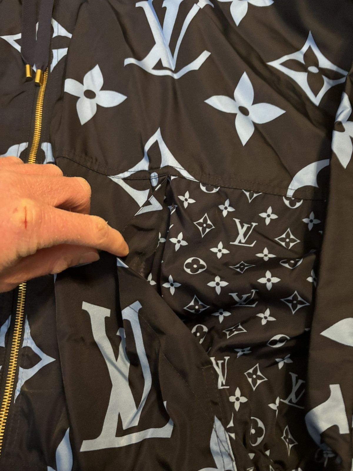 Louis Vuitton Louis Vuitton LV Monogram Midnight Hooded Jacket Size US XS / EU 42 / 0 - 3 Thumbnail