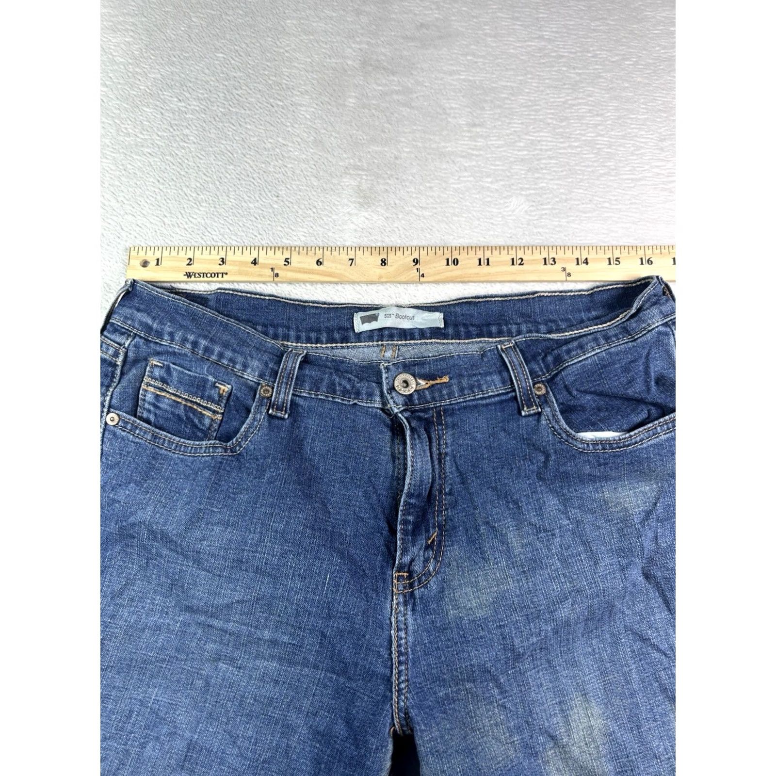Levi's VINTAGE Levi’s 512 Jeans Women’s Bootcut Blue Denim Stretch Size 12L 31x34 Distressed 90s Womens Jeans Size 34" / US 12 / IT 48 - 6 Thumbnail