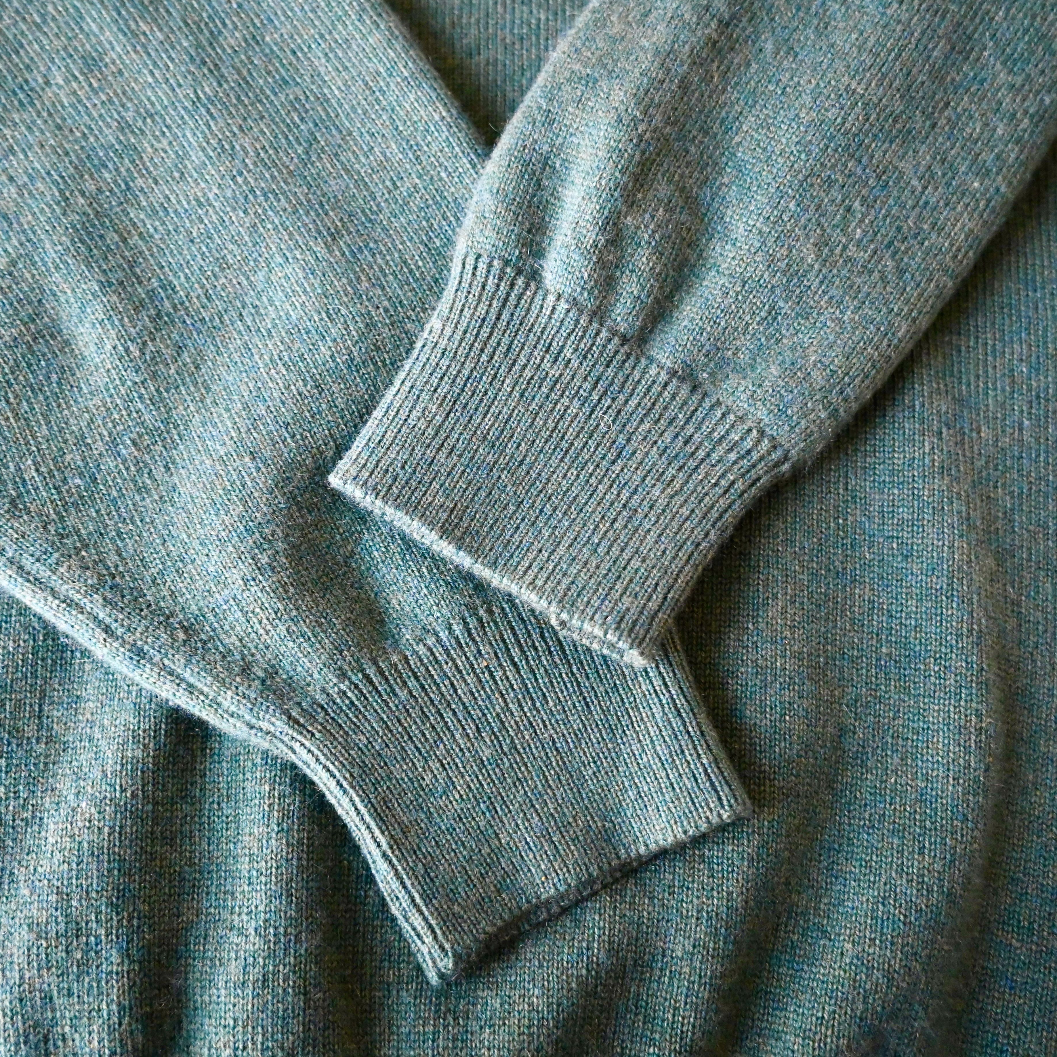 VTG 1990s SCOTNESS pure cashmere sweater, made in Scotland