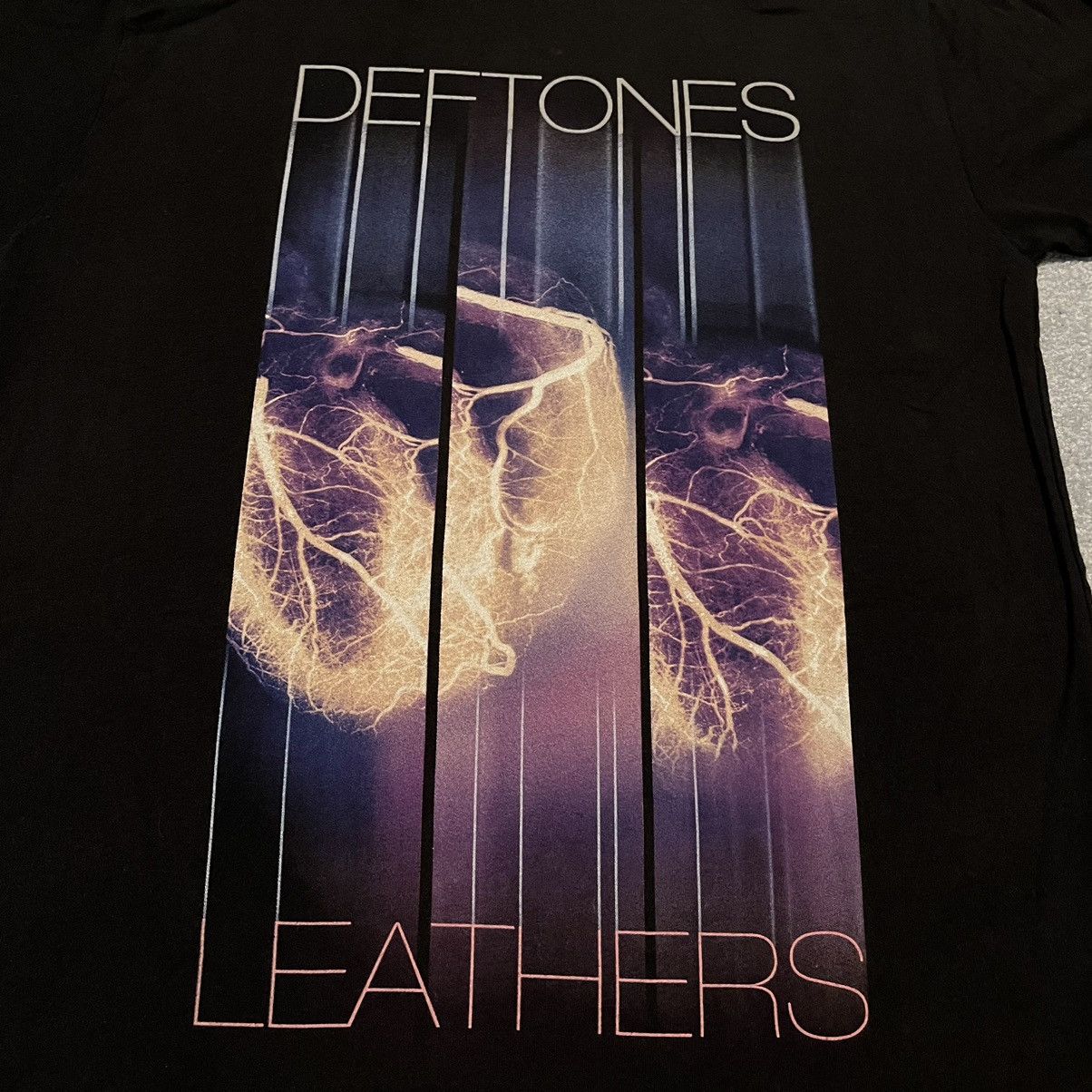 Vintage Deftones Koi No Yokan Leathers Nu Metal Band Tee Y2K