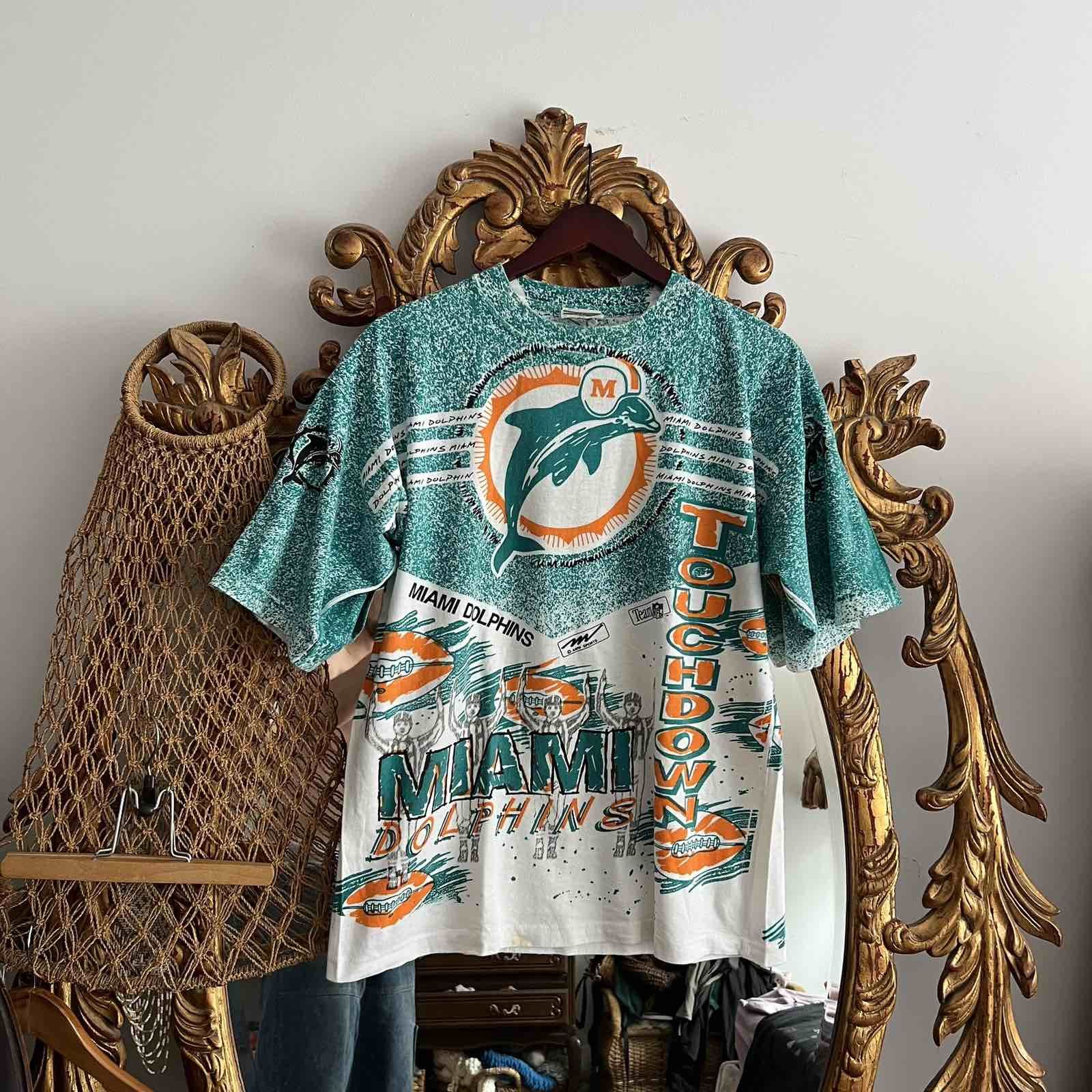 Vintage Vintage 90s Miami Dolphins AOP t shirt graphic tee Mendez Size US M / EU 48-50 / 2 - 1 Thumbnail