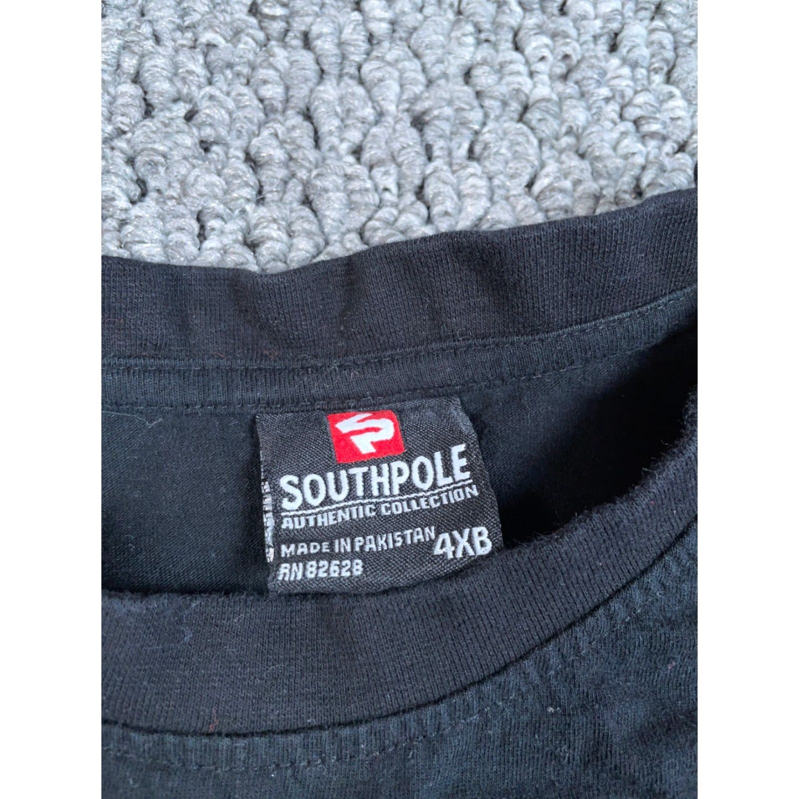 Southpole VINTAGE Southpole T-Shirt Black Striped Worldwide Print Cotton Crew Neck Short Sleeve Big 4X Men Mens Hip Hop Tribal Streetwear Shirt Size US XXL / EU 58 / 5 - 3 Thumbnail