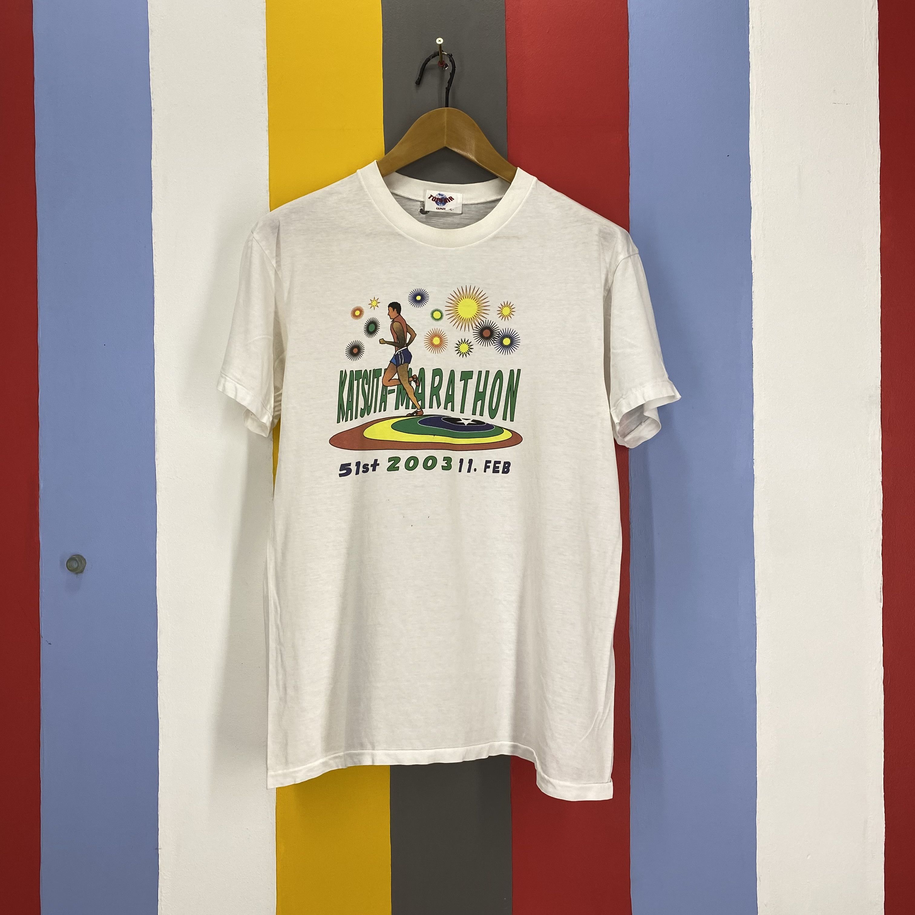 Japanese Brand Y2K Vintage KATSUTA MARATHON by TOP FAIR T Shirt #1849/08 Size US M / EU 48-50 / 2 - 1 Thumbnail