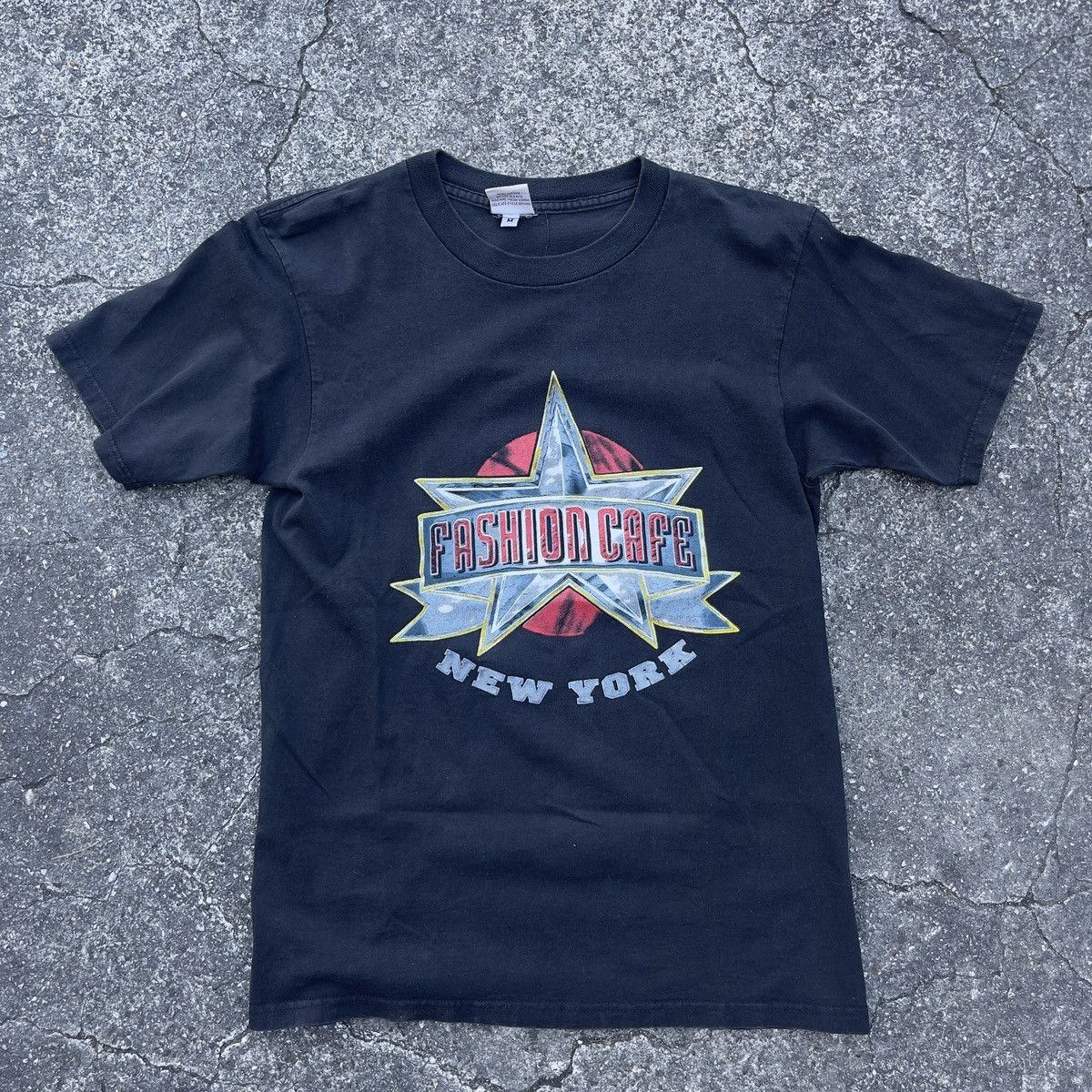 Vintage Vintage FASHION CAFE NEW YORK Logo Shirt Size US M / EU 48-50 / 2 - 1 Thumbnail