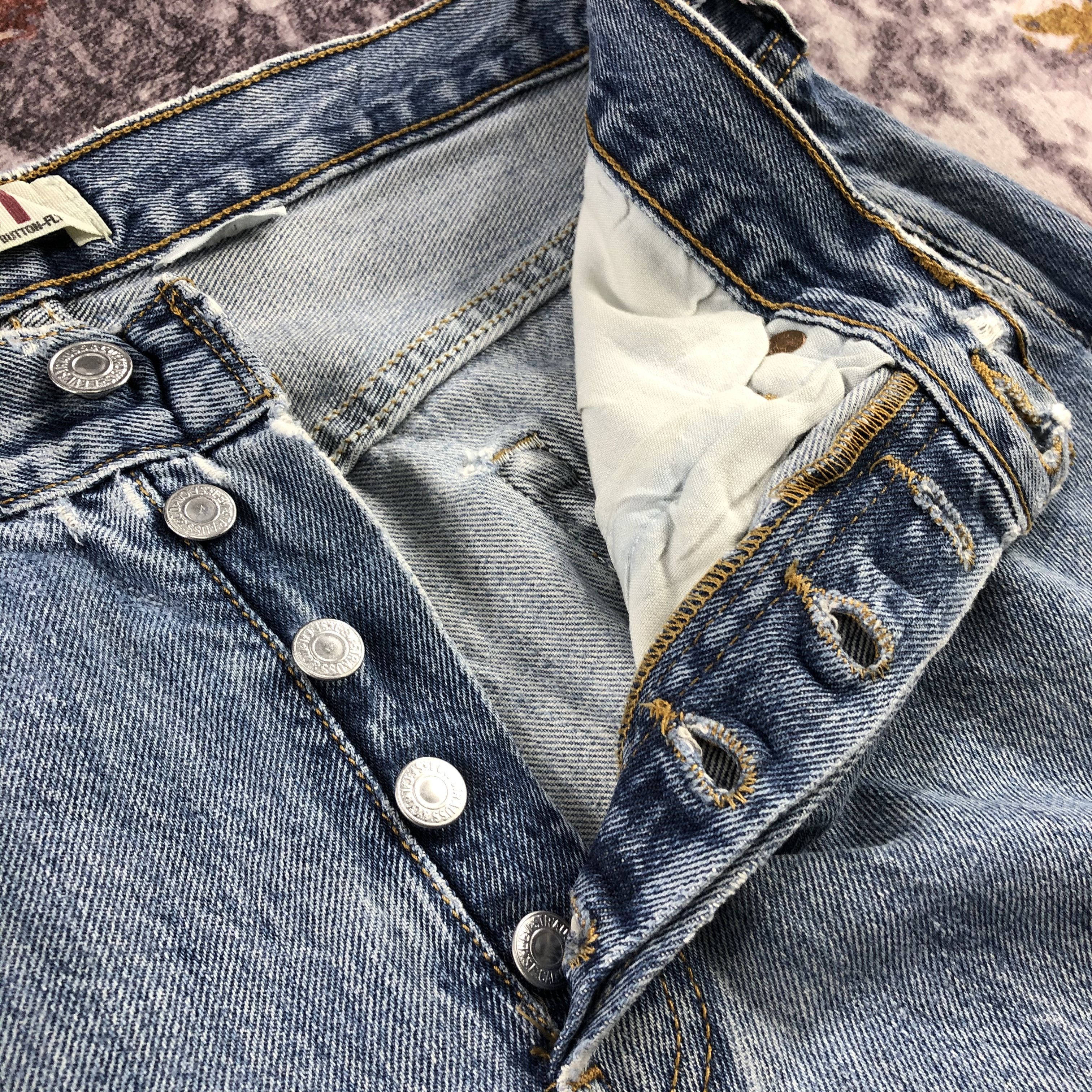 Levi's Vintage Levis 501 Jeans-JM2870 Size US 31 - 13 Thumbnail