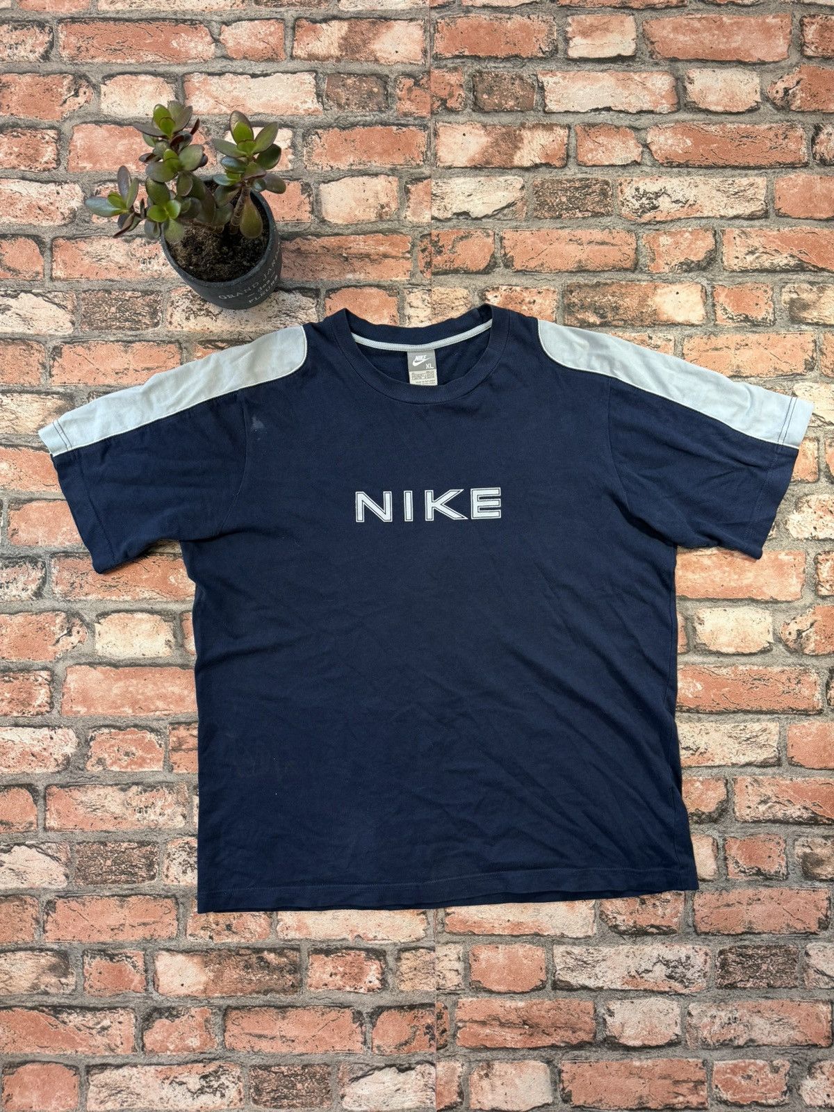 Nike × Vintage 90’s NIKE RARE CENTAL LOGO Y2K SWOOSH RETRO TEE TSHIRT Size US XL / EU 56 / 4 - 1 Thumbnail
