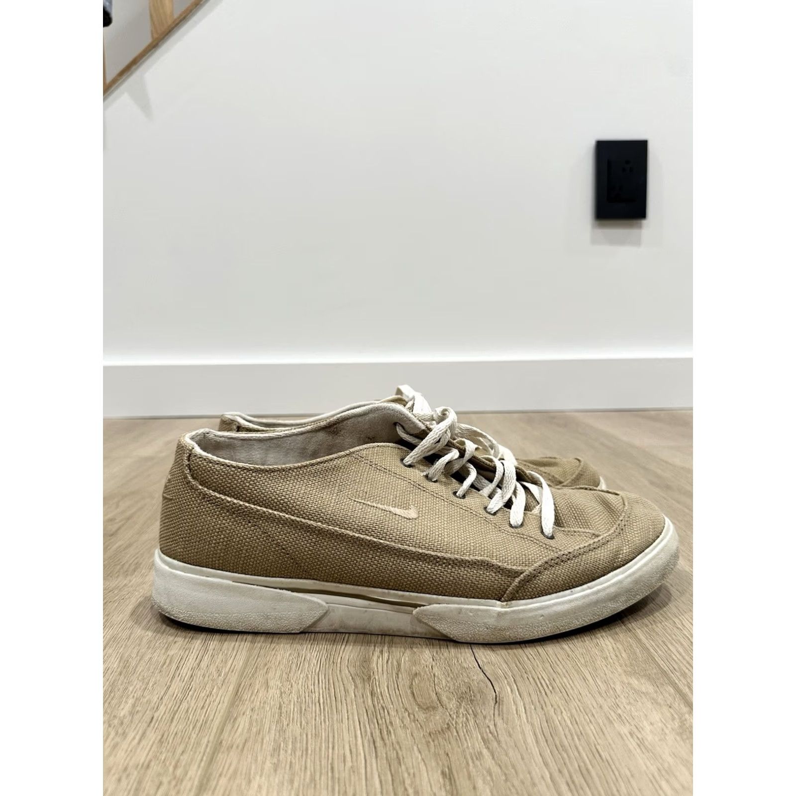 Nike VINTAGE Nike GTS Tan Swoosh Canvas Men Size 11 Athletic Sneaker Size US 10 / EU 43 - 3 Thumbnail