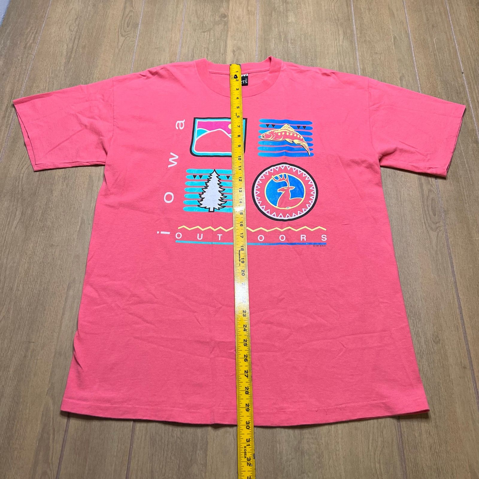 Vintage Vintage 90s Pink IOWA Outdoors Fishing Lake Graphic TShirt L Size US L / EU 52-54 / 3 - 6 Thumbnail