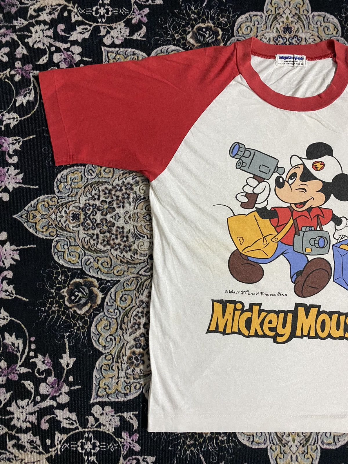 Disney 80S Tokyo Disneyland Mickey Mouse Raglan Made In Japan Size US S / EU 44-46 / 1 - 5 Thumbnail