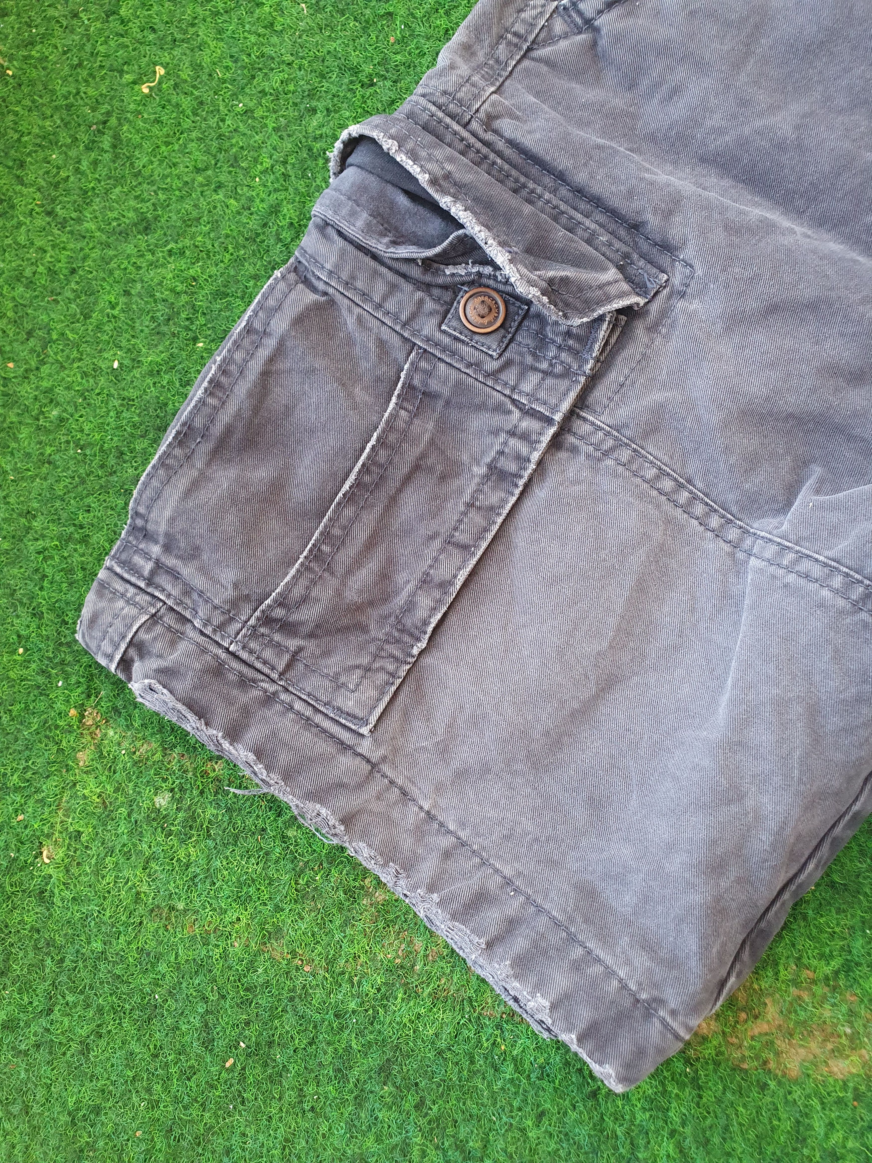Abercrombie & Fitch Abercrombie & Fitch Heavy Cargo Shorts Size 33 Size US 32 / EU 48 - 8 Thumbnail