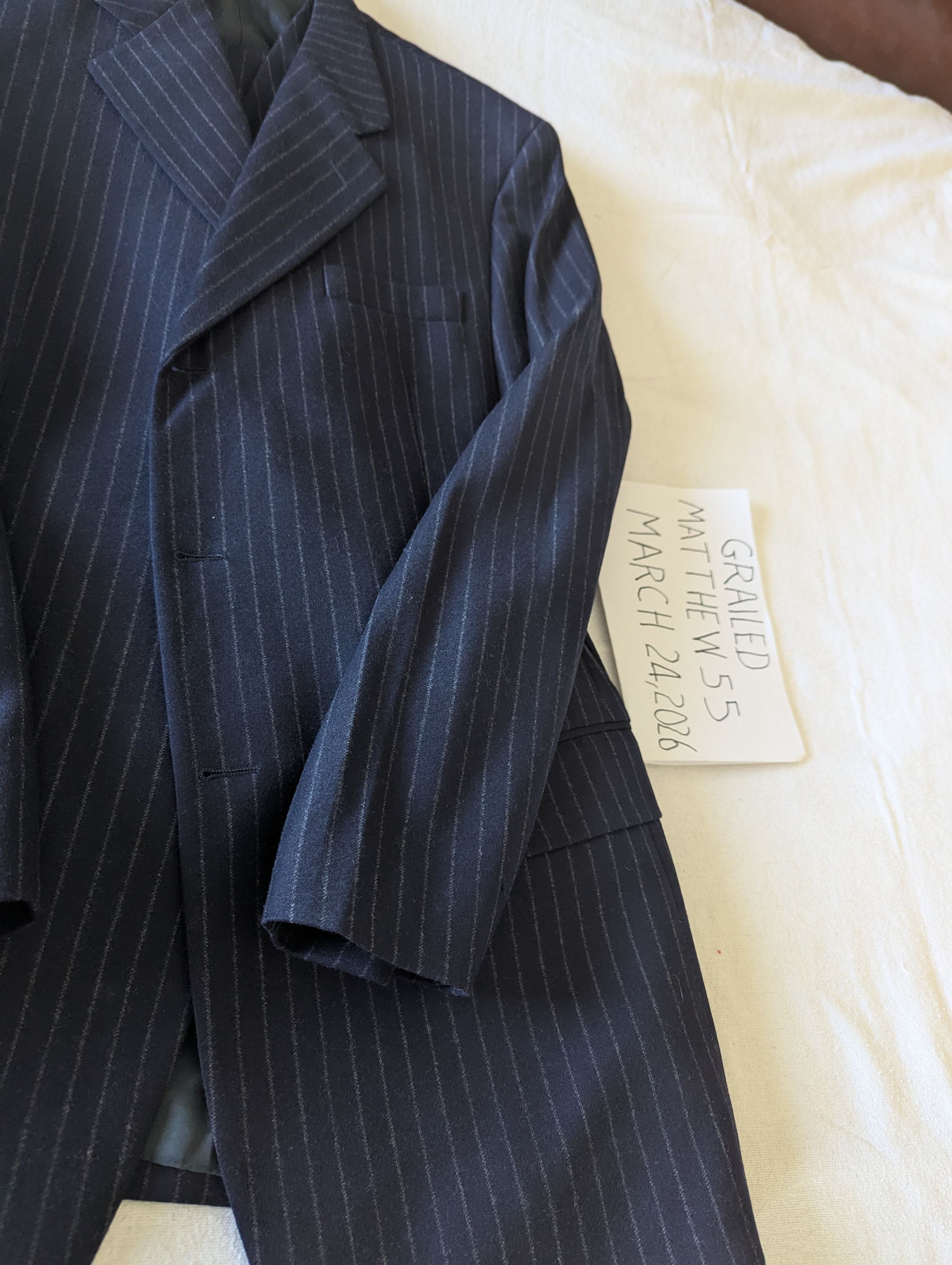 Saks Fifth Avenue Vintage Superfine Wool and Cashmere Suit Size 44L - 2 Thumbnail