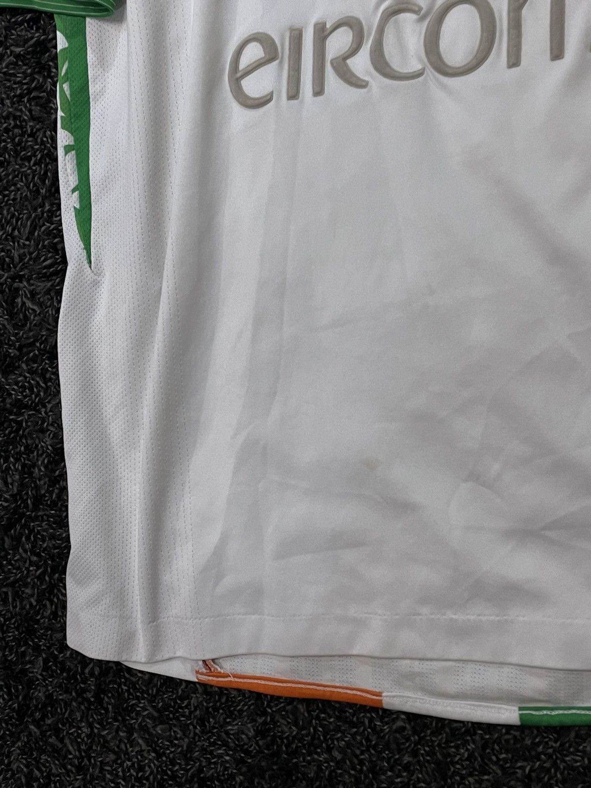 Umbro 2008 VINTAGE IRELAND SOCCER HOME JERSEY BLOKECORE Y2K Size US M / EU 48-50 / 2 - 3 Thumbnail