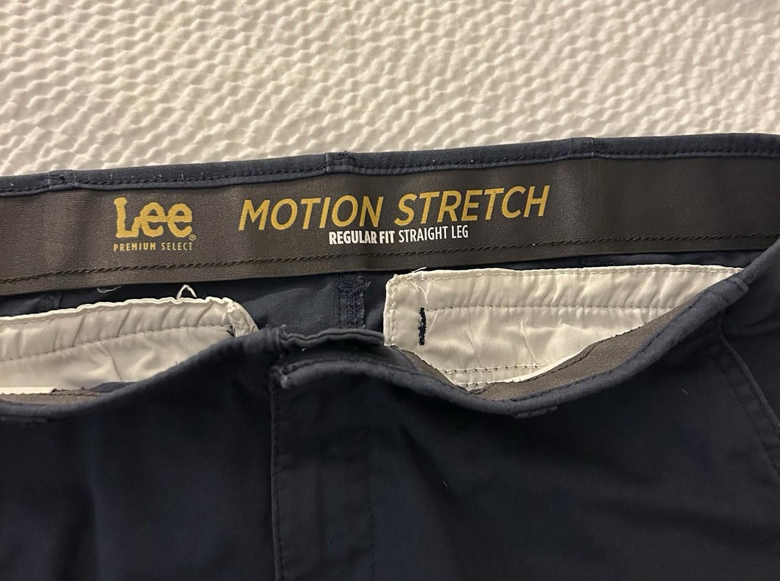 Old Navy Lee Premium Motion Stretch Pants Navy READ DESCRIPTION Size US 36 / EU 52 - 5 Thumbnail