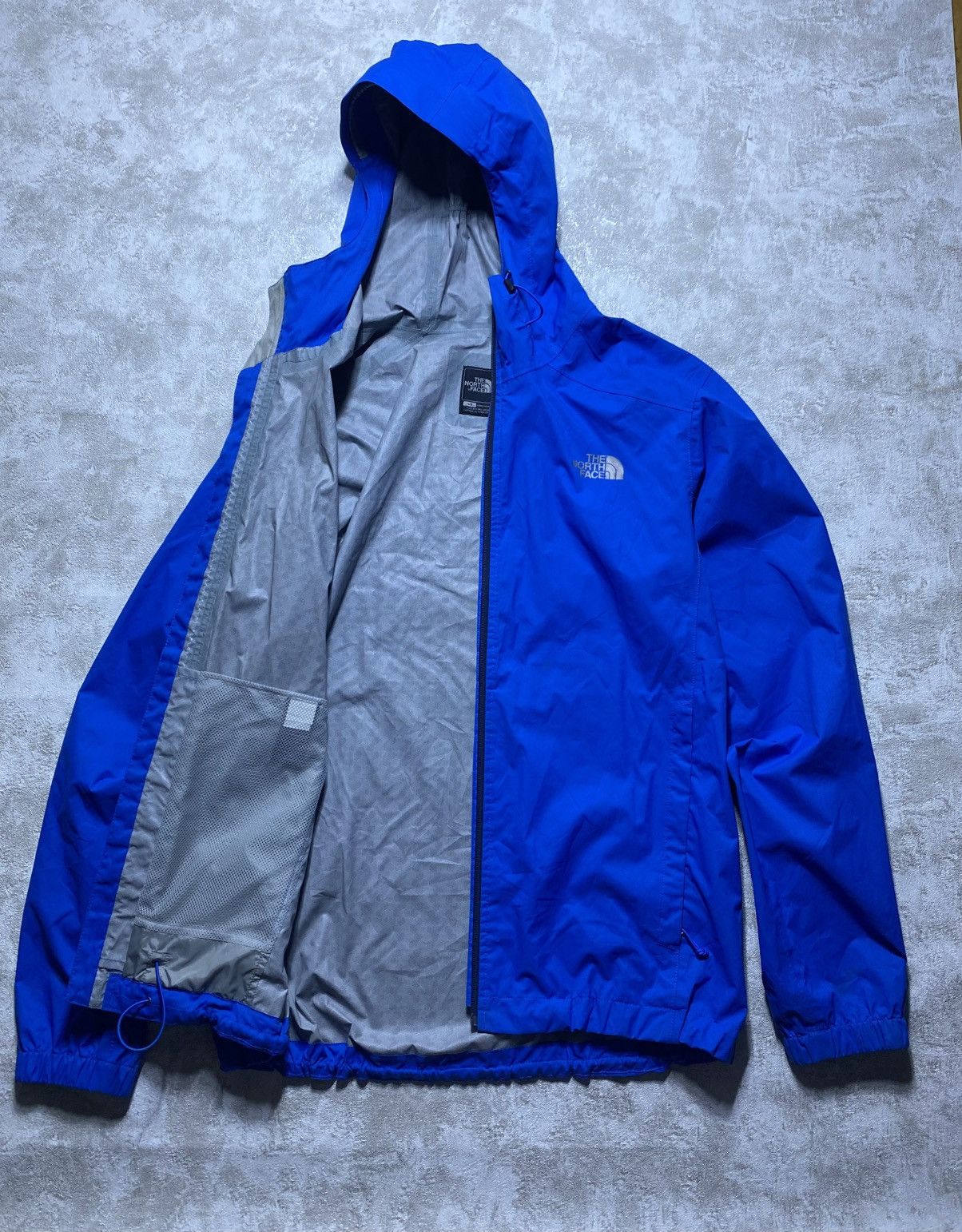 The North Face The North Face HyVent 2.5L Waterproof Rain Jacket Blue Size US L / EU 52-54 / 3 - 7 Thumbnail