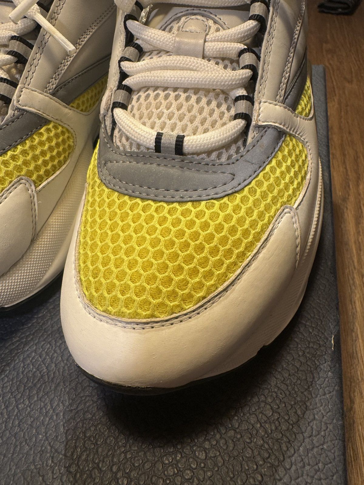 Dior Dior b22 yellow/white Size US 7.5 / EU 40-41 - 3 Thumbnail