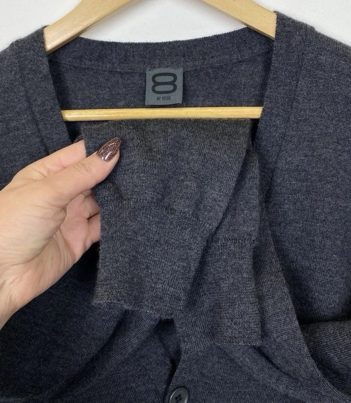 8 by YOOX 8 By Yoox V-Neck Merino Wool Cardigan Sweater Jumper Gray Size US M / EU 48-50 / 2 - 8 Thumbnail