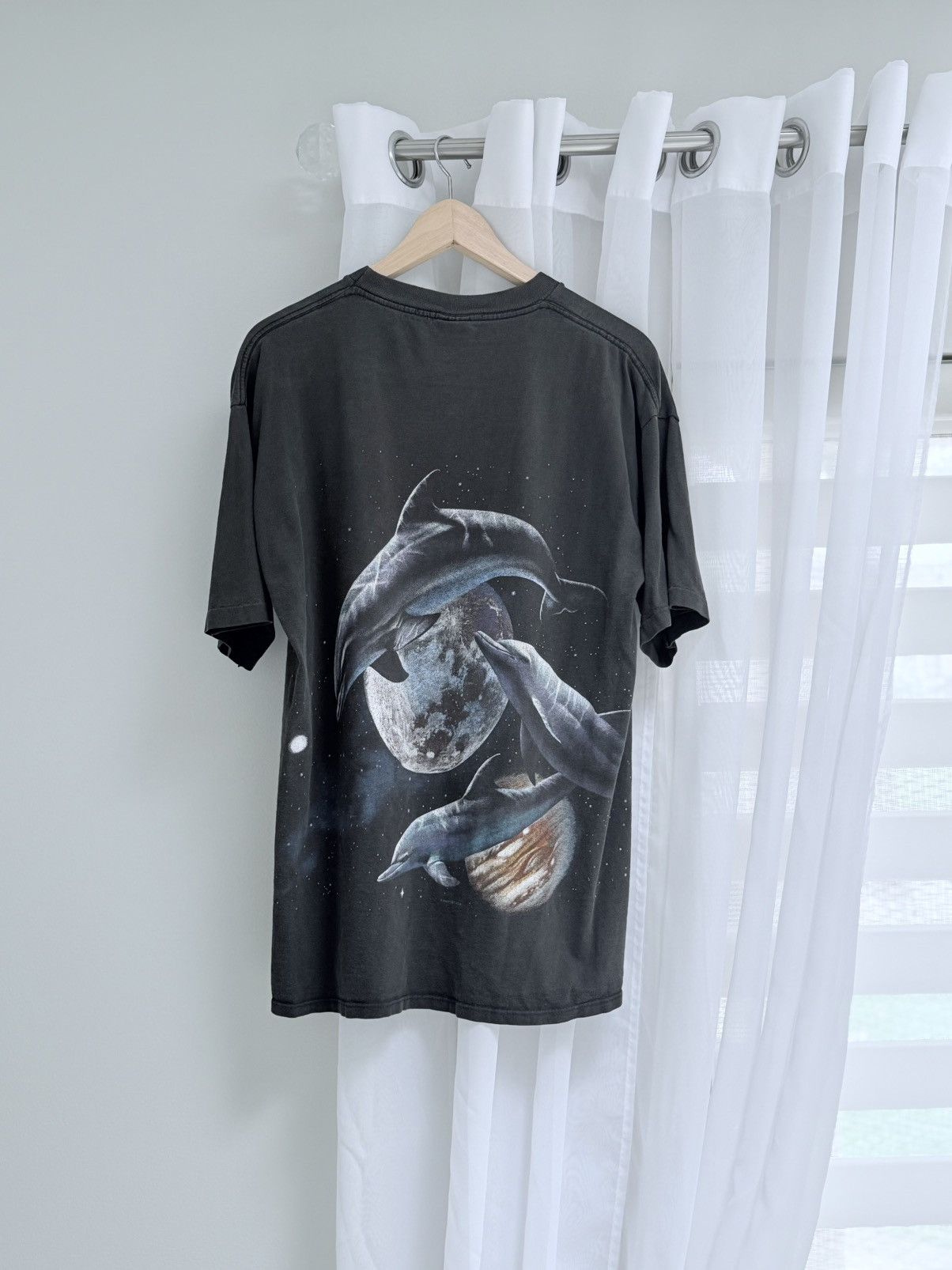 Vintage Dolphins in space vintage tee Size US L / EU 52-54 / 3 - 3 Thumbnail