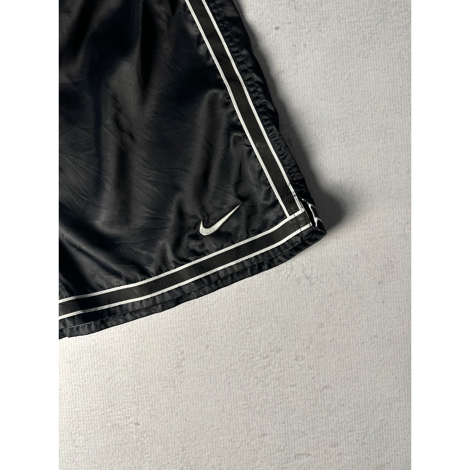 Nike Vintage Nike Shorts - Men's Large Size US 32 / EU 48 - 4 Thumbnail