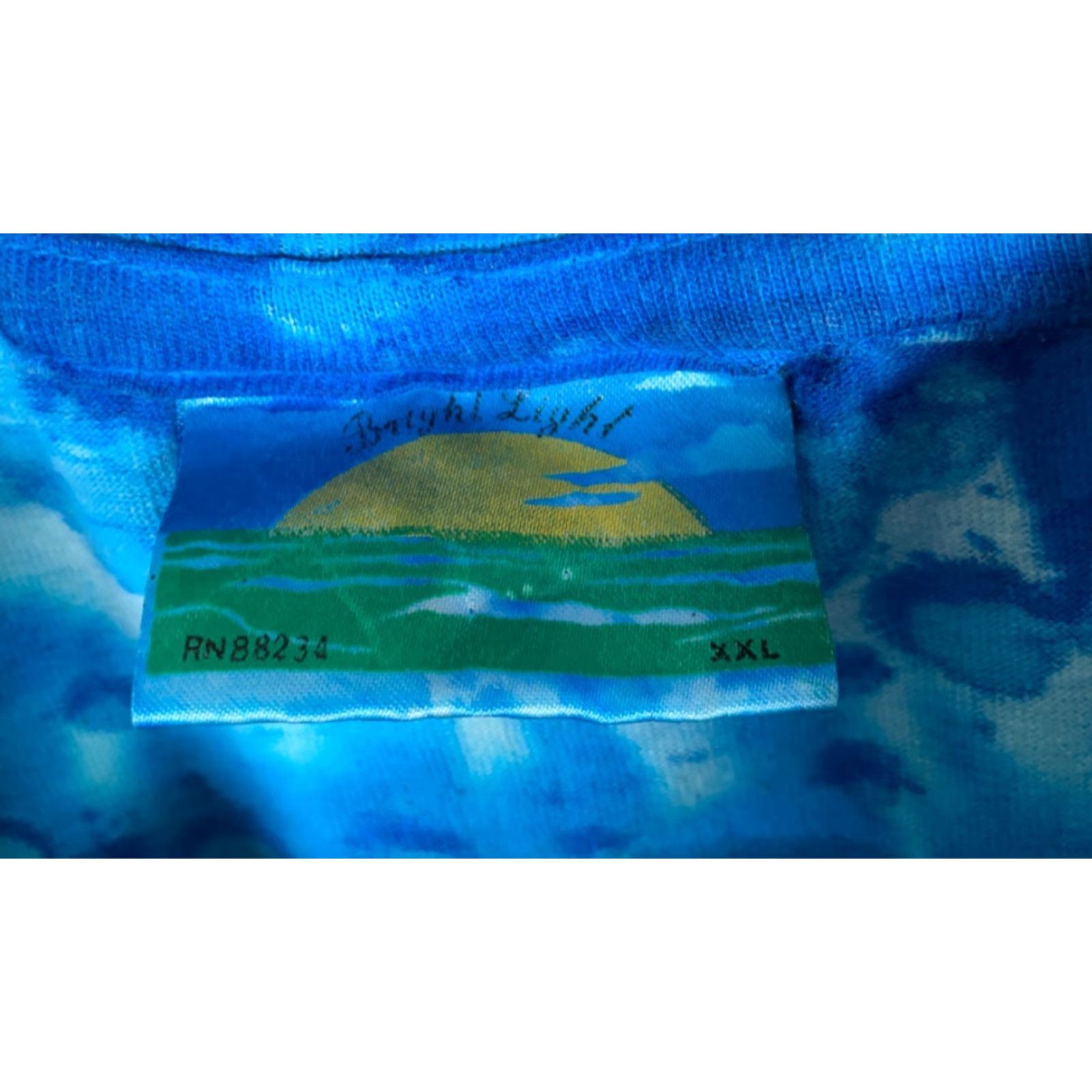 Vintage VINTAGE Bright Light T-Shirt Shirt Adult L Blue Tie Dye Geometric 90s Hippie Music Retro Short Sleeve Crew Neck 100% Cotton Single Stitch Mens Boys Size US L / EU 52-54 / 3 - 3 Thumbnail