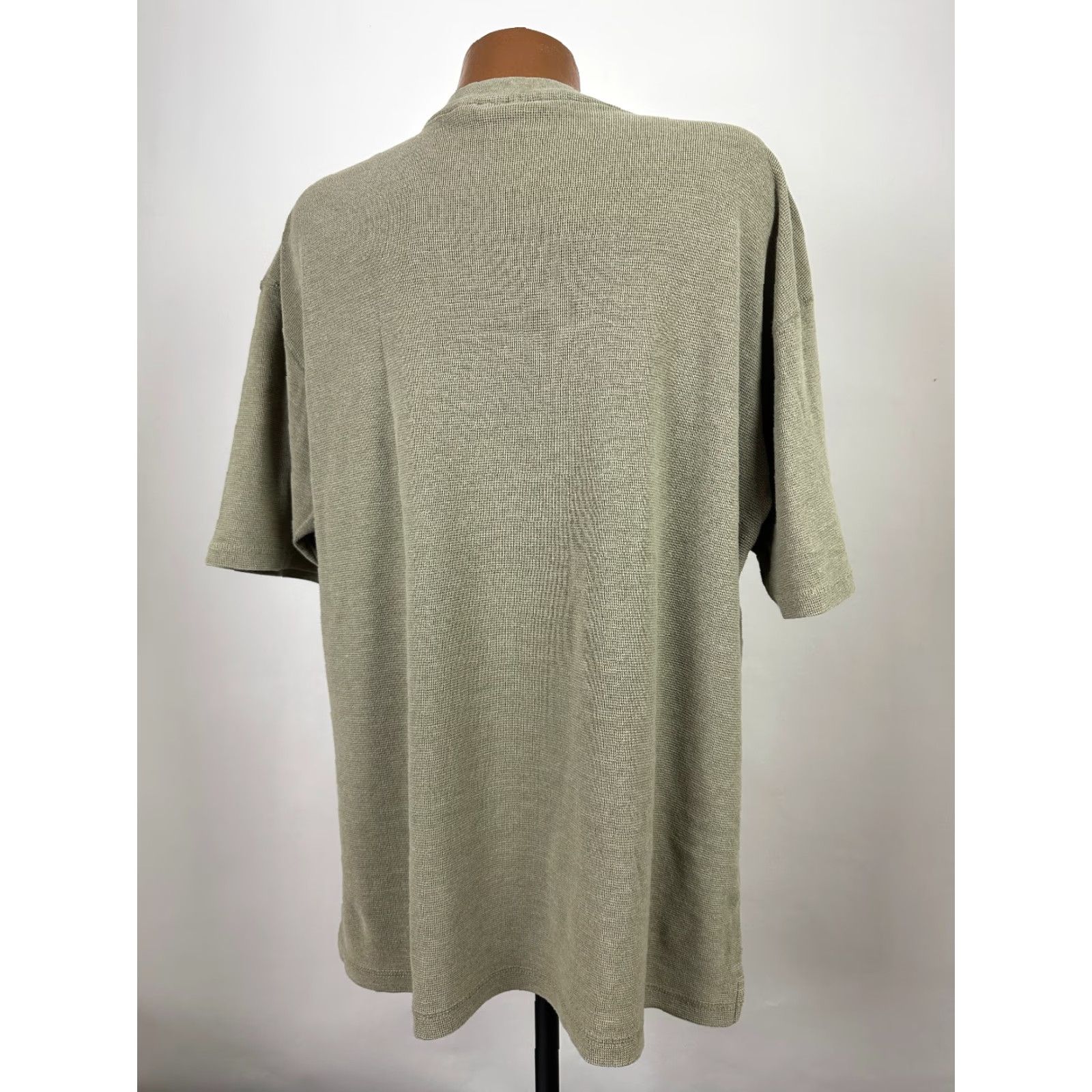 Bugle Boy Vintage Bugle Boy Waffle-Knit Shirt Men L Oversized Stretchy Beige 90s T-Shirt Grunge Hipster 90s Mens Size US L / EU 52-54 / 3 - 6 Thumbnail