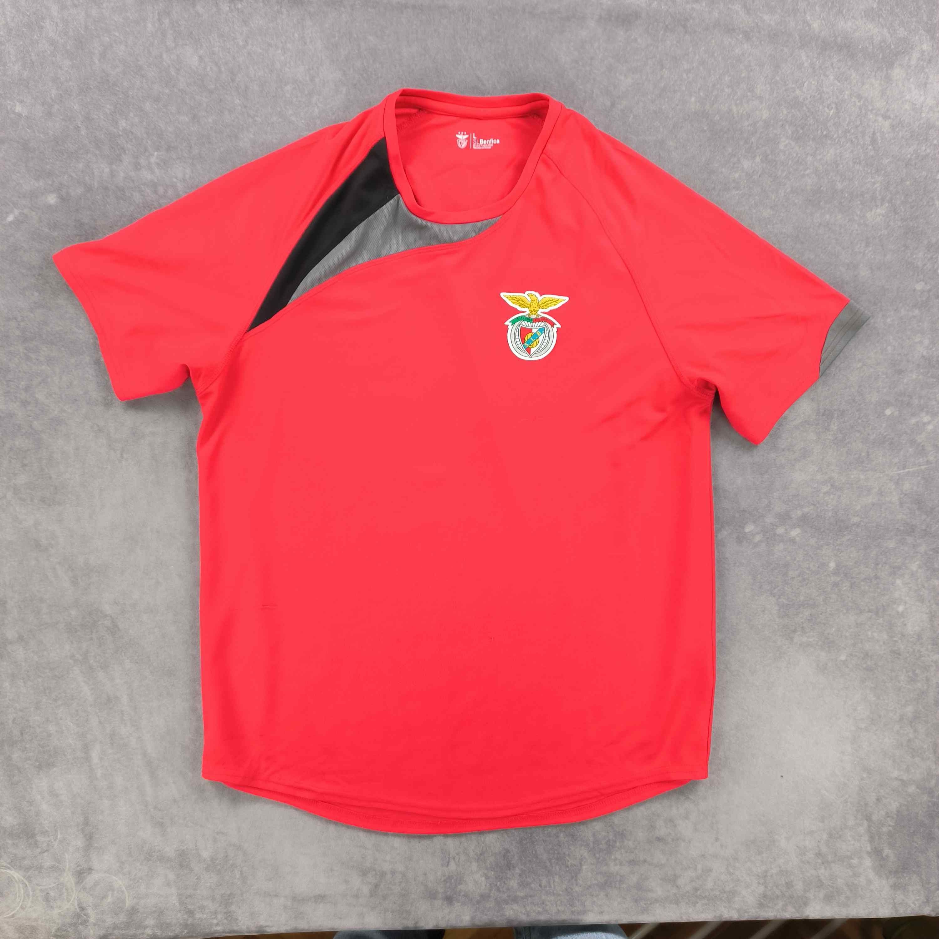Other Benfica training football jersey shirt size L Size US L / EU 52-54 / 3 - 1 Thumbnail