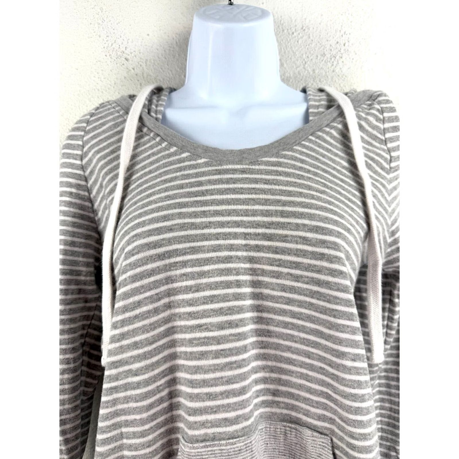 James Perse James Perse Standard Sweatshirt Hoodie Womens 3L Striped Pouch Pocket Pullover Knit Cotton Gray 3 26" Sleeve 25.5" Length Mens Womens Girls Boys Size XS / US 0-2 / IT 36-38 - 6 Thumbnail