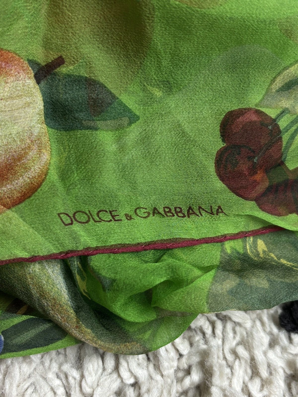 Dolce & Gabbana Dolce & Gabbana Silk Scarf Rare Print Fruit Garden Size ONE SIZE - 4 Thumbnail