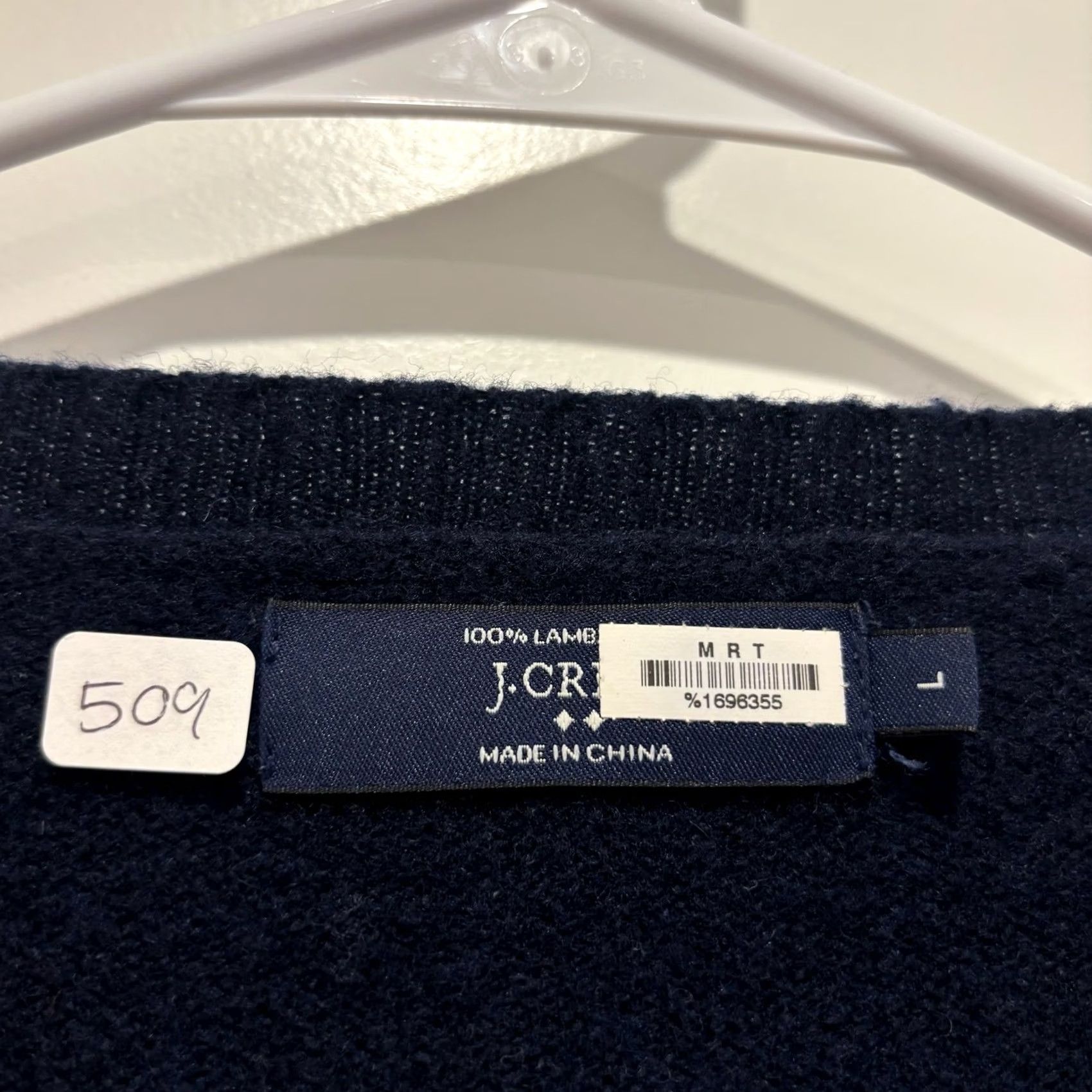 J.Crew J.Crew Mens Navy Blue L Sweater 100% Lambswool Crewneck Size US L / EU 52-54 / 3 - 3 Thumbnail