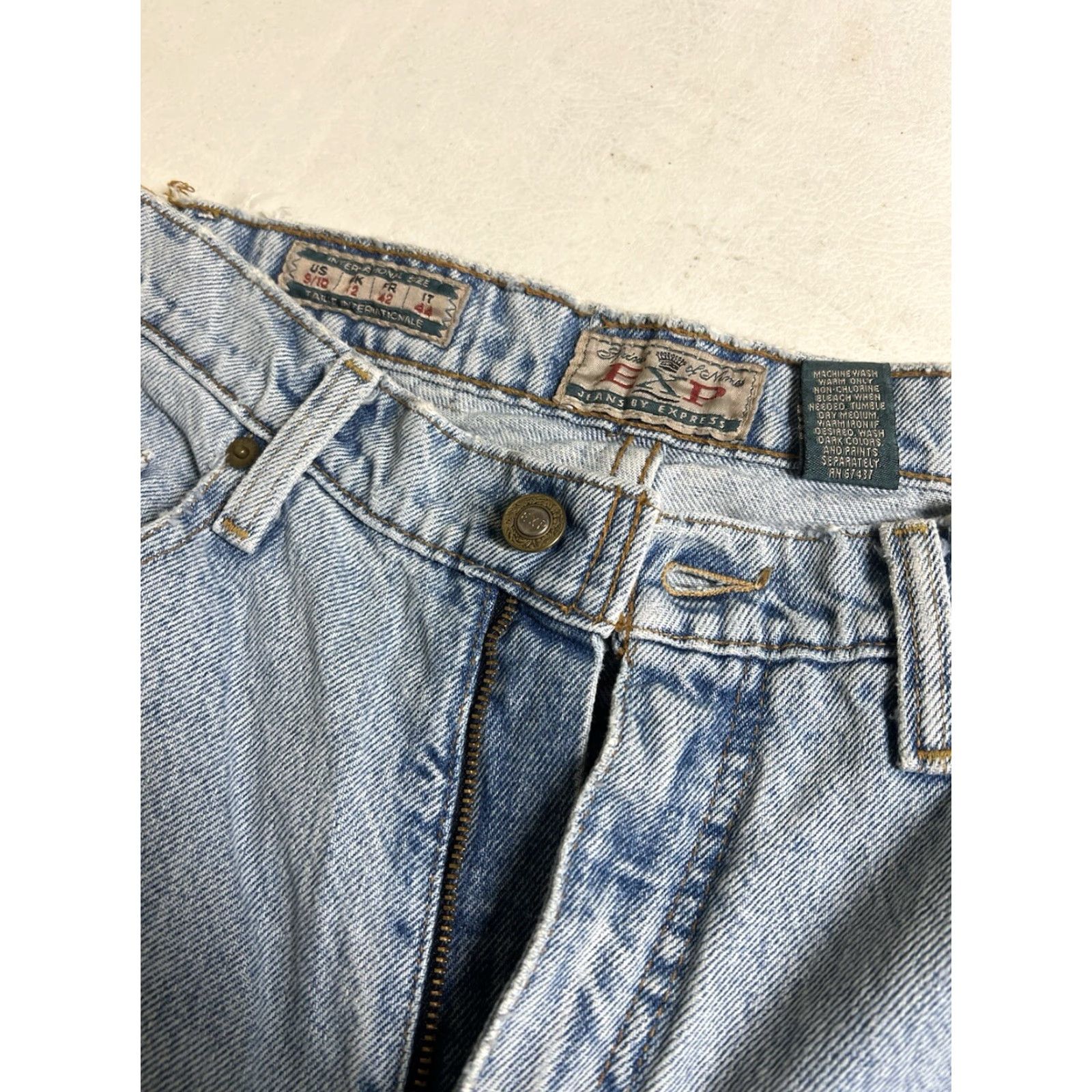 Express Vintage Express Light Blue Jeans - 90s Tapered High Waist Relaxed Fit 5-Pocket Denim Size 30" / US 8 / IT 44 - 3 Thumbnail
