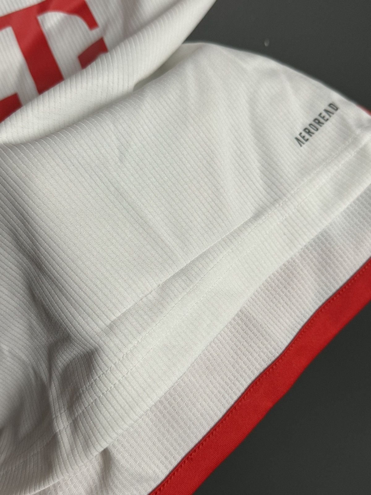 Adidas KIDS New Bayern Munchen 23/24 Home Football Jersey T-Shirt Size US XS / EU 42 / 0 - 6 Thumbnail