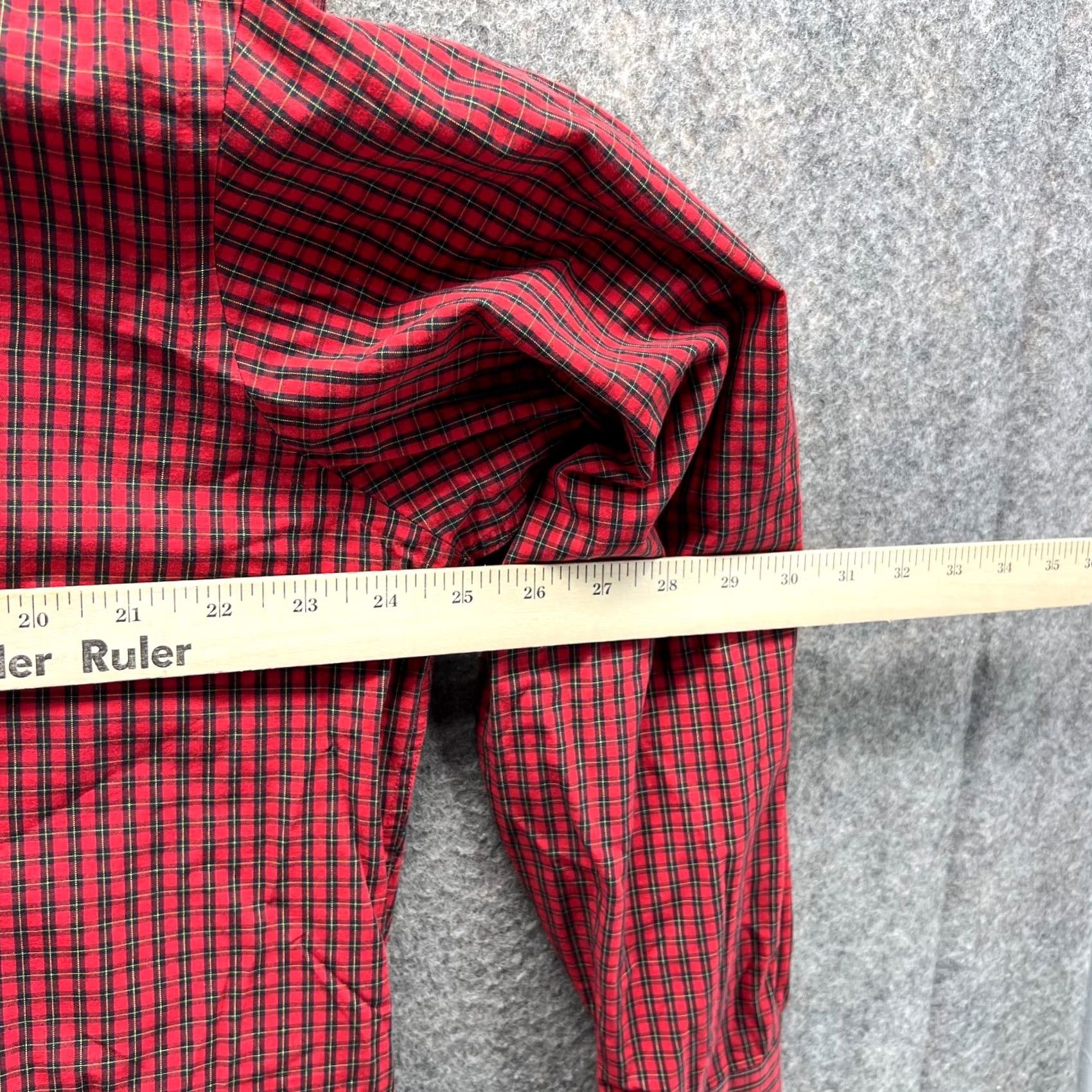 Tommy Hilfiger VINTAGE Tommy Hilfiger Shirt Men Large Adult Red Black Plaid Button-Down Casual Dress Shirt Size US L / EU 52-54 / 3 - 3 Thumbnail
