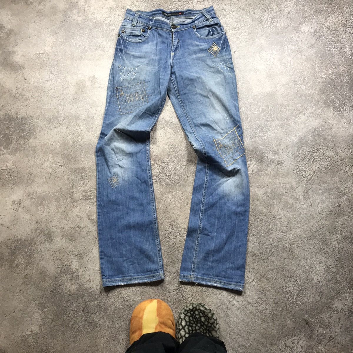 Vintage Vintage 90s Distressed Baggy Jeans Faded Blue Grunge Logo 29 Size 29" - 1 Thumbnail