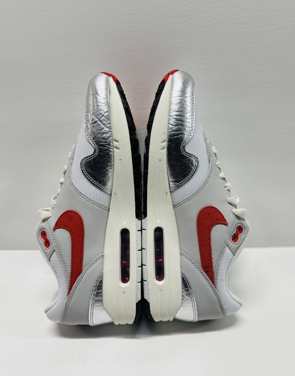 Nike Nike Air Max 1 Premium Metallic Silver/White/ Chile Red Size US 10 / EU 43 - 3 Thumbnail