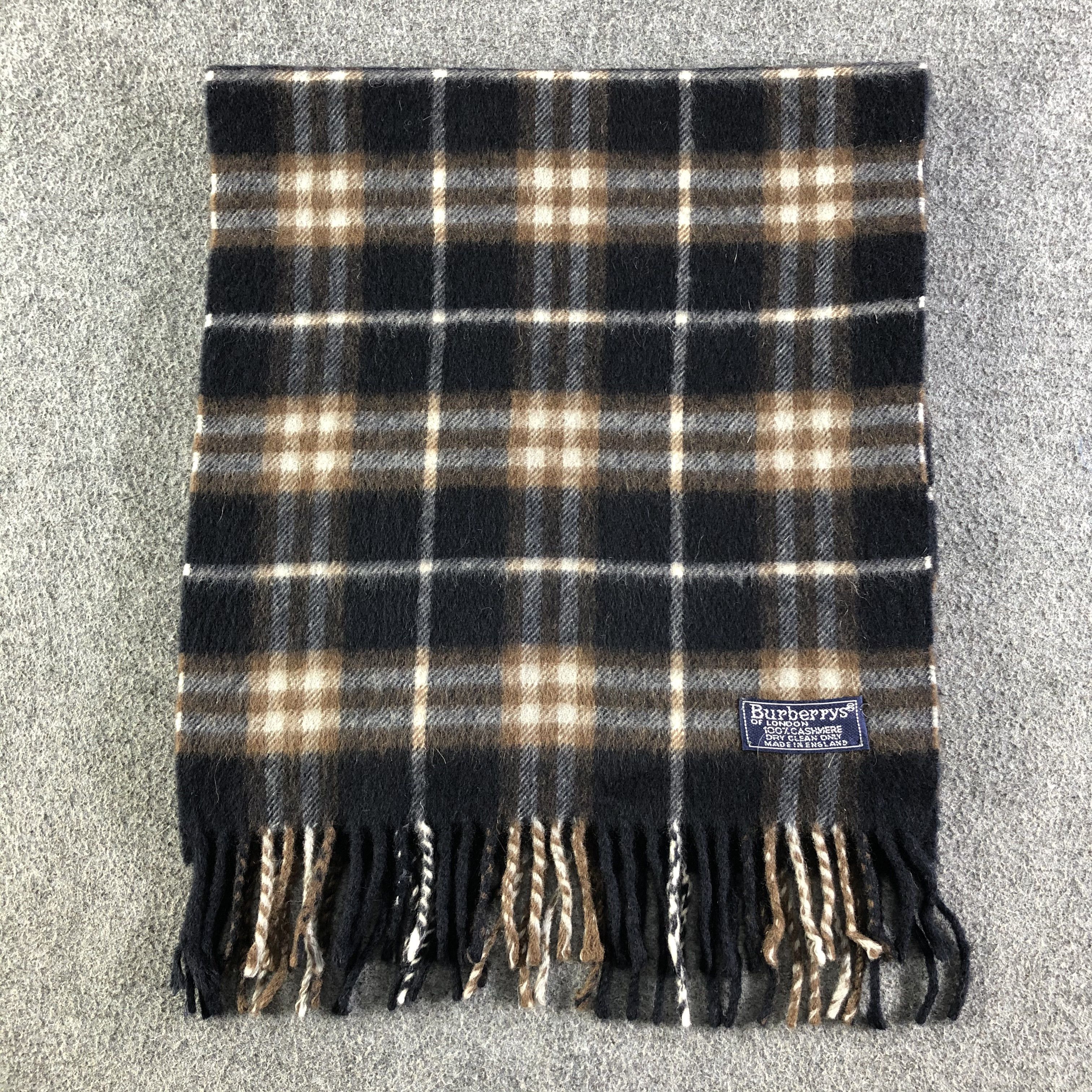 Burberry Burberrys Cashmere Scarf / Muffler / Neckwear Size ONE SIZE - 3 Thumbnail