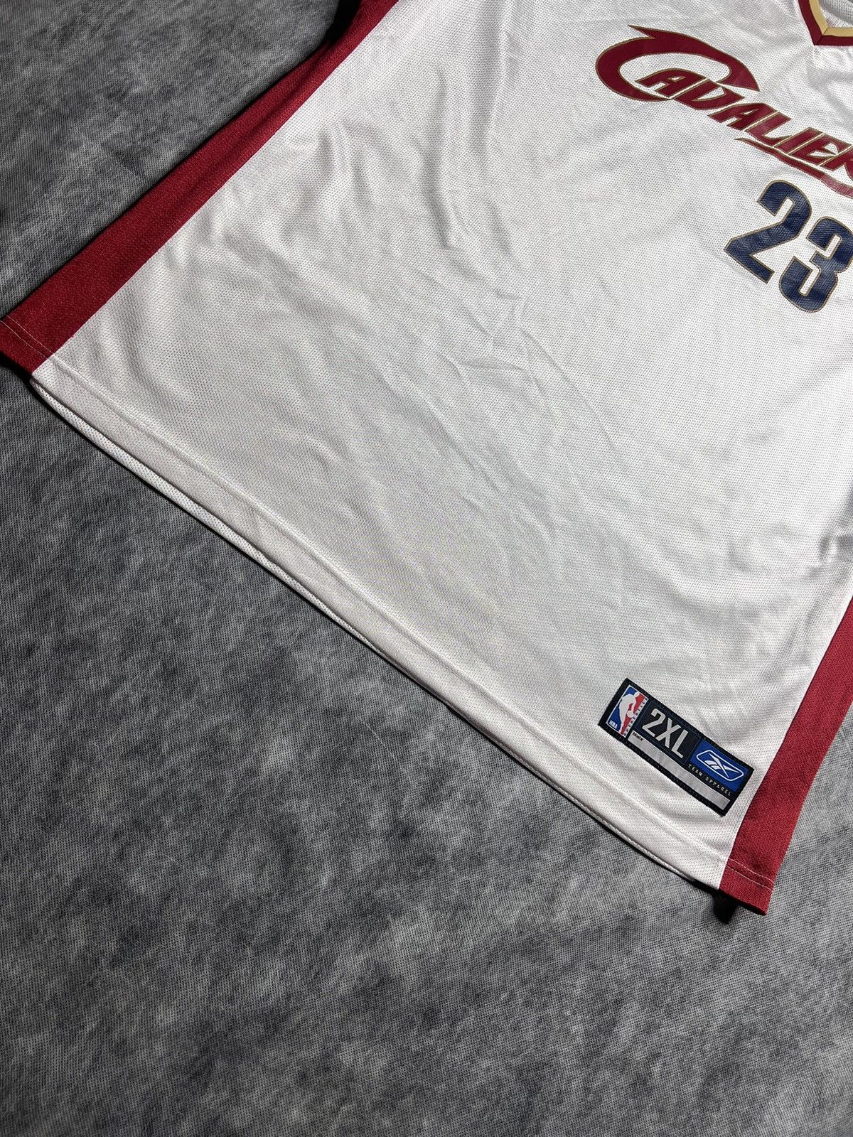 Reebok Vintage LeBron James #23 Cleveland Cavaliers Reebok Jersey Size US XXL / EU 58 / 5 - 2 Thumbnail