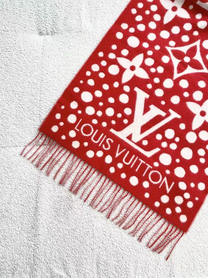 Louis Vuitton Louis Vuitton Cashmere Red and White Kusama Cashmere Scarf Size ONE SIZE - 4 Thumbnail