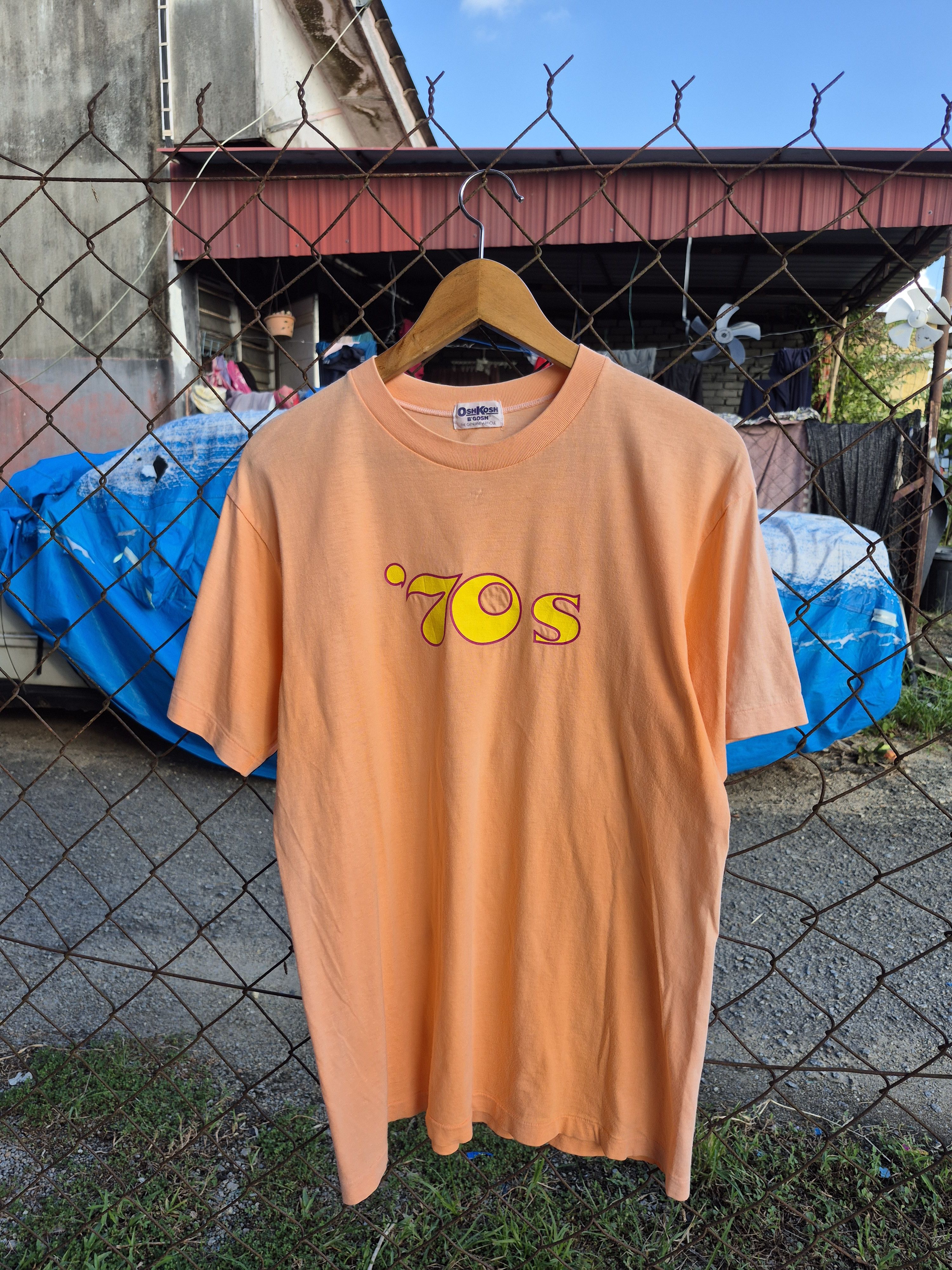 Oshkosh Rare! Vintage Oshkosh 70s Sunfaded Tee Size US M / EU 48-50 / 2 - 1 Thumbnail