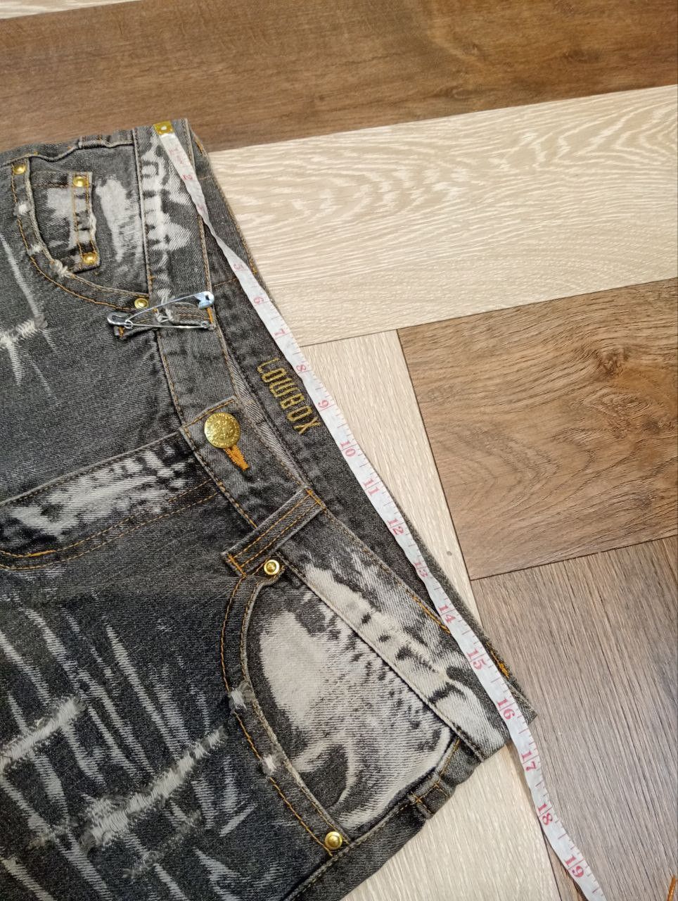LOWBOX LOWBOX JAPAN FLARED DISTRESSED JEANS Size US 33 - 11 Thumbnail