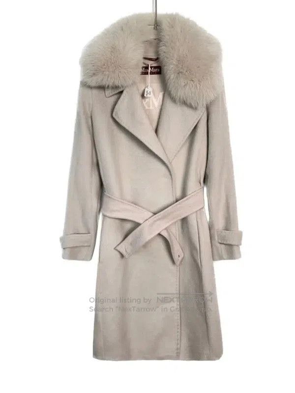 Max Mara MaxMara Light Pink Women's Coat with Fur Collar . Size S / US 4 / IT 40 - 1 Thumbnail