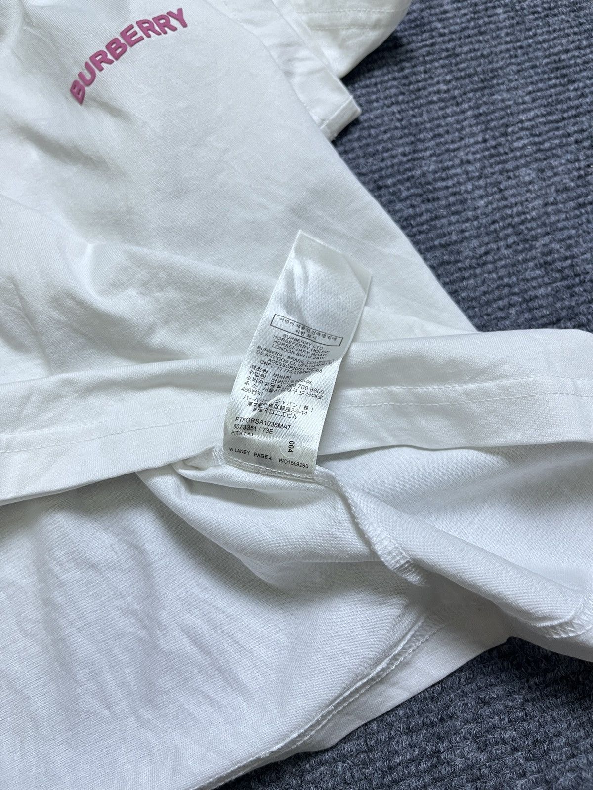 Burberry Burberry (BURB3RRY) Graphic Tee Size S / US 4 / IT 40 - 8 Thumbnail