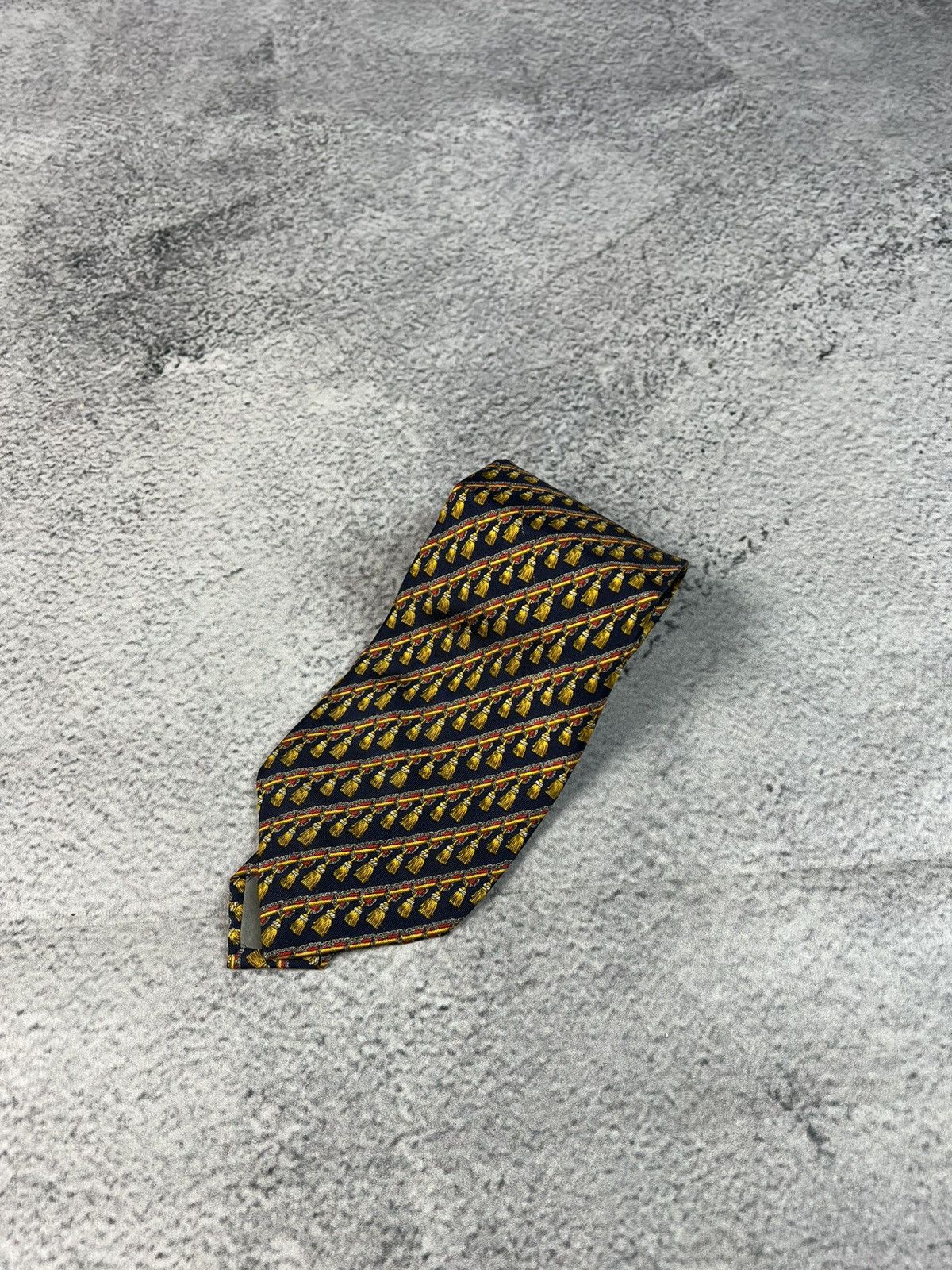 Fendi Vintage Fendi Roma luxury tie Size ONE SIZE - 1 Thumbnail